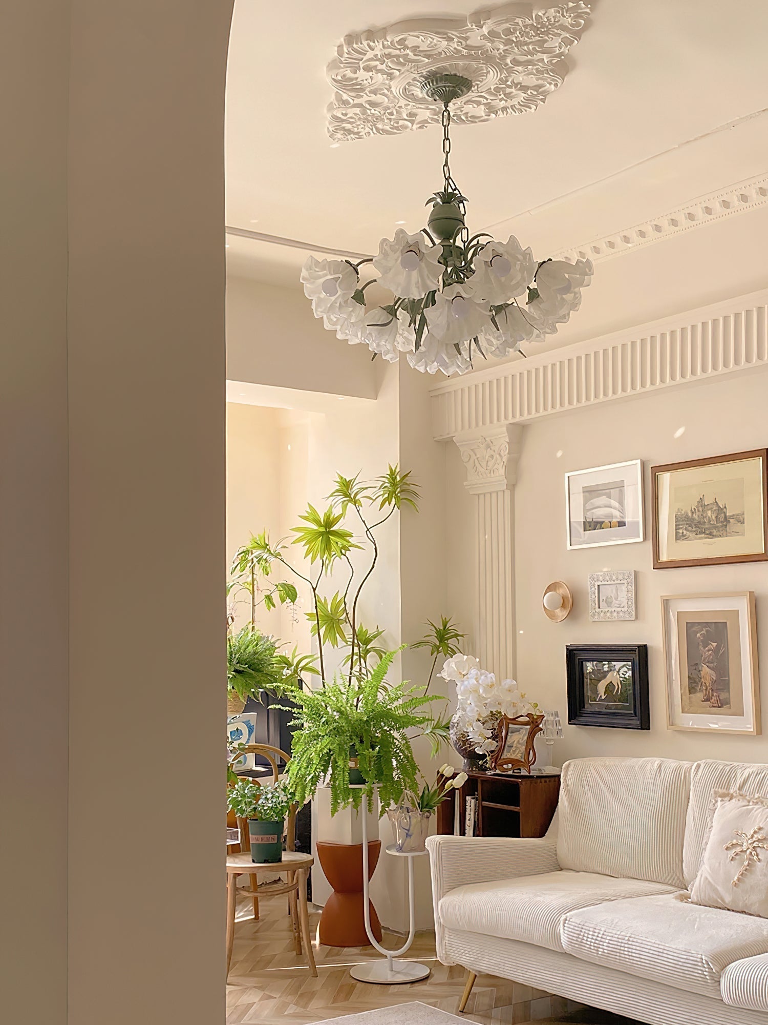 Lustra Kronleuchter Blume mit Blütenblättern und Blättern-Letslighting