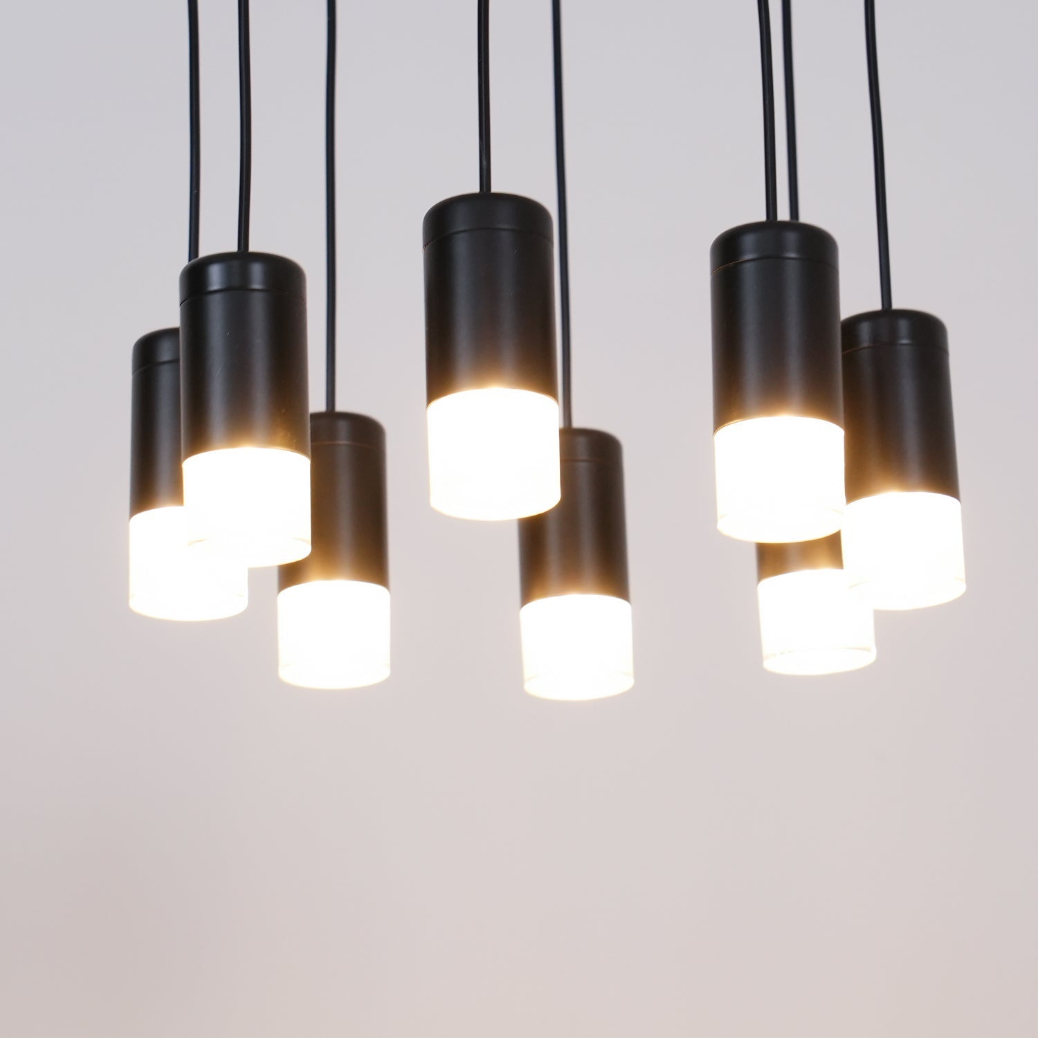 Lustra Schwarzer Drahtlinien-LED-Kronleuchter-Letslighting