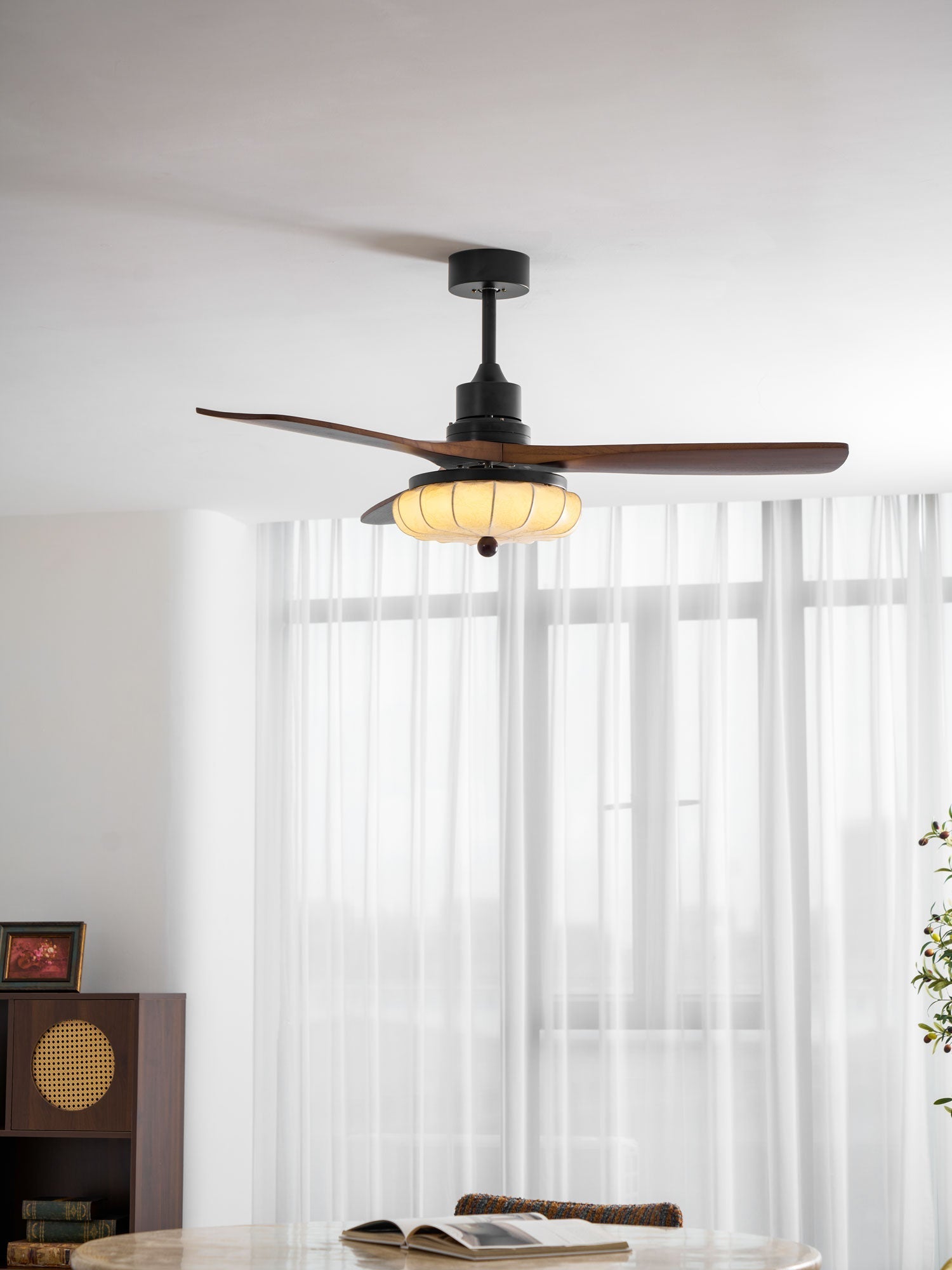 Jasper Bloom Deckenventilatorleuchte, Lifestyle-Aufnahme
