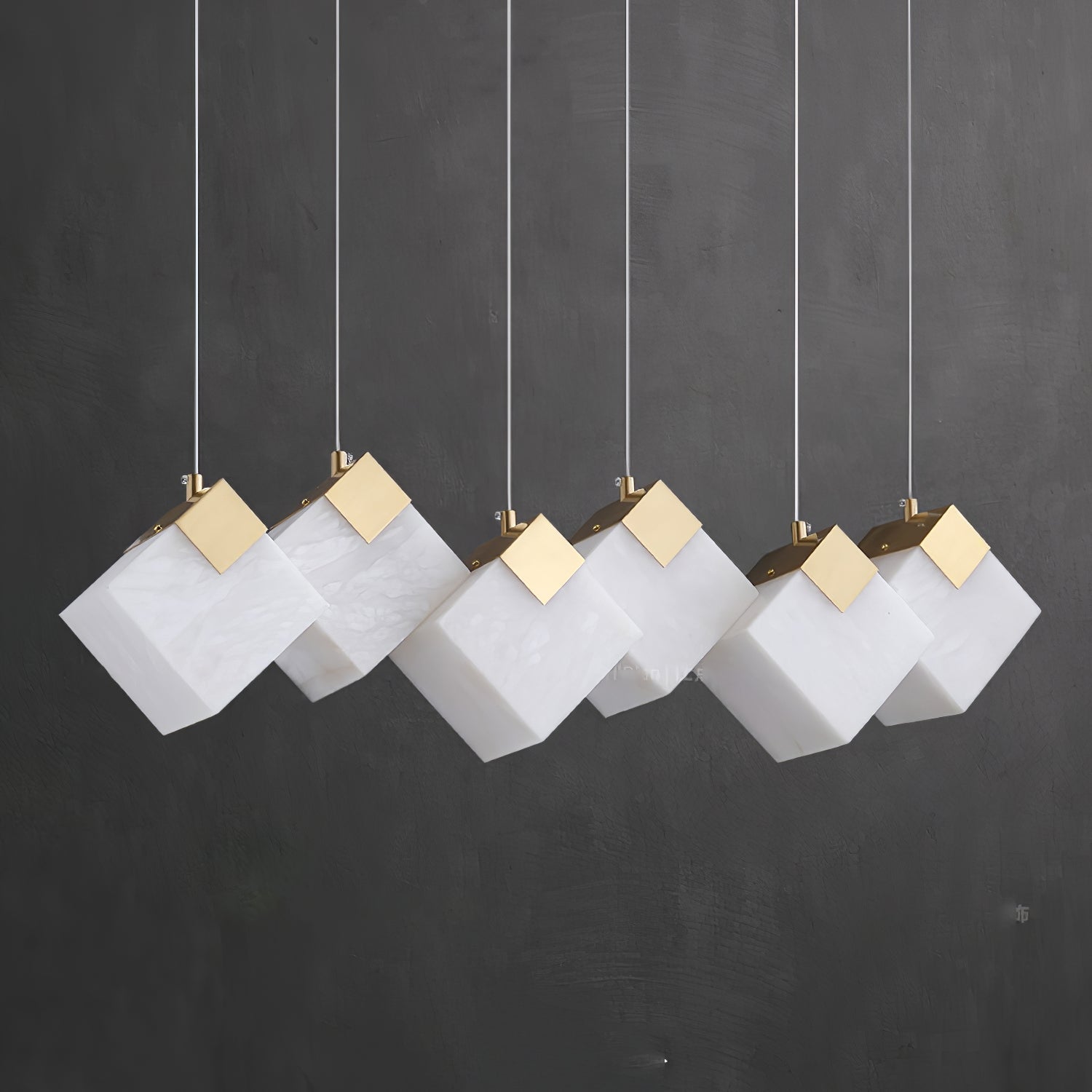 Vevariel Linear Alabaster Pendant Light - Neutralighting