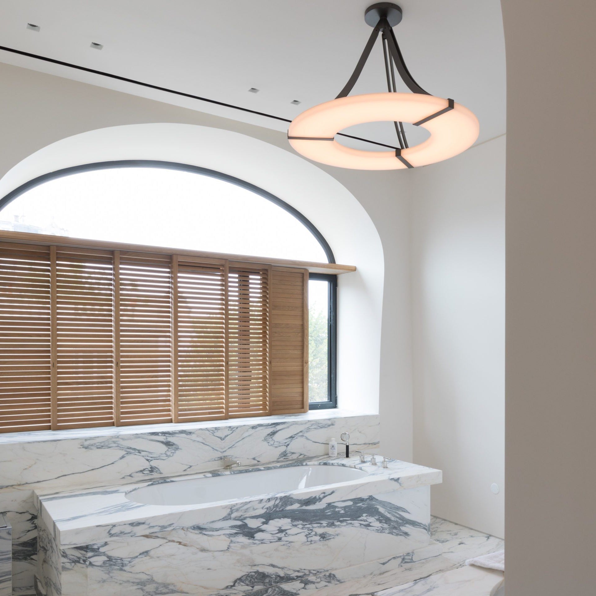 Elirionis Modern Minimalist Metal Alabaster Chandelier - Letslighting