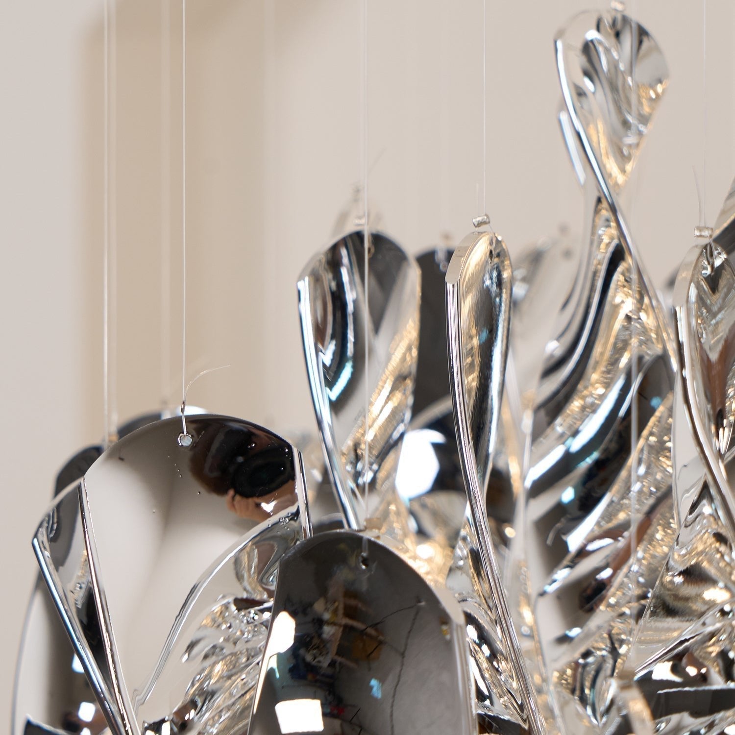 Isoran Luxe Pendelleuchte aus Metall-Letslighting