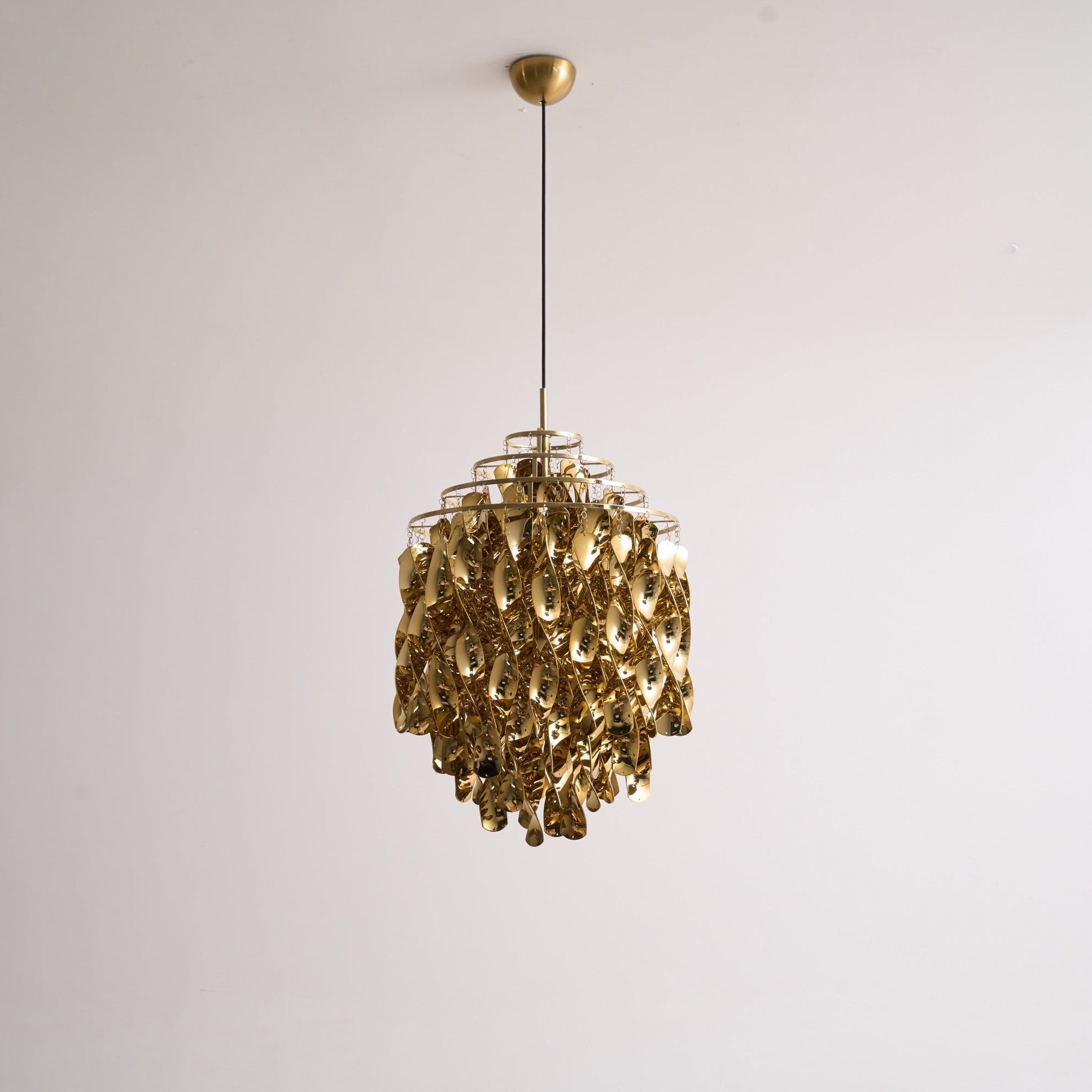 Isoran Luxe Pendelleuchte aus Metall-Letslighting