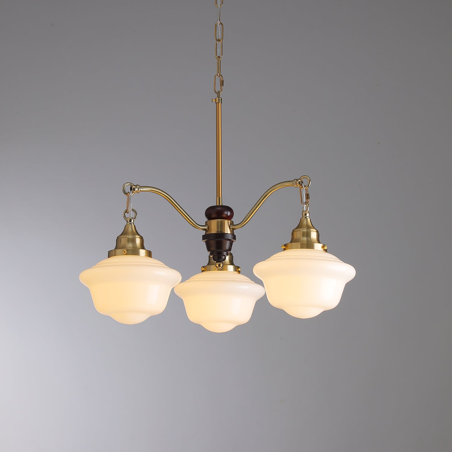 Lustra Kronleuchter Messing Holz Milchglas Klassisch-Letslighting