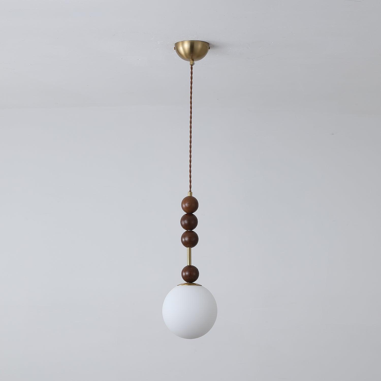 Norn Vintage-Globus-Pendelleuchte mit Holzperlen