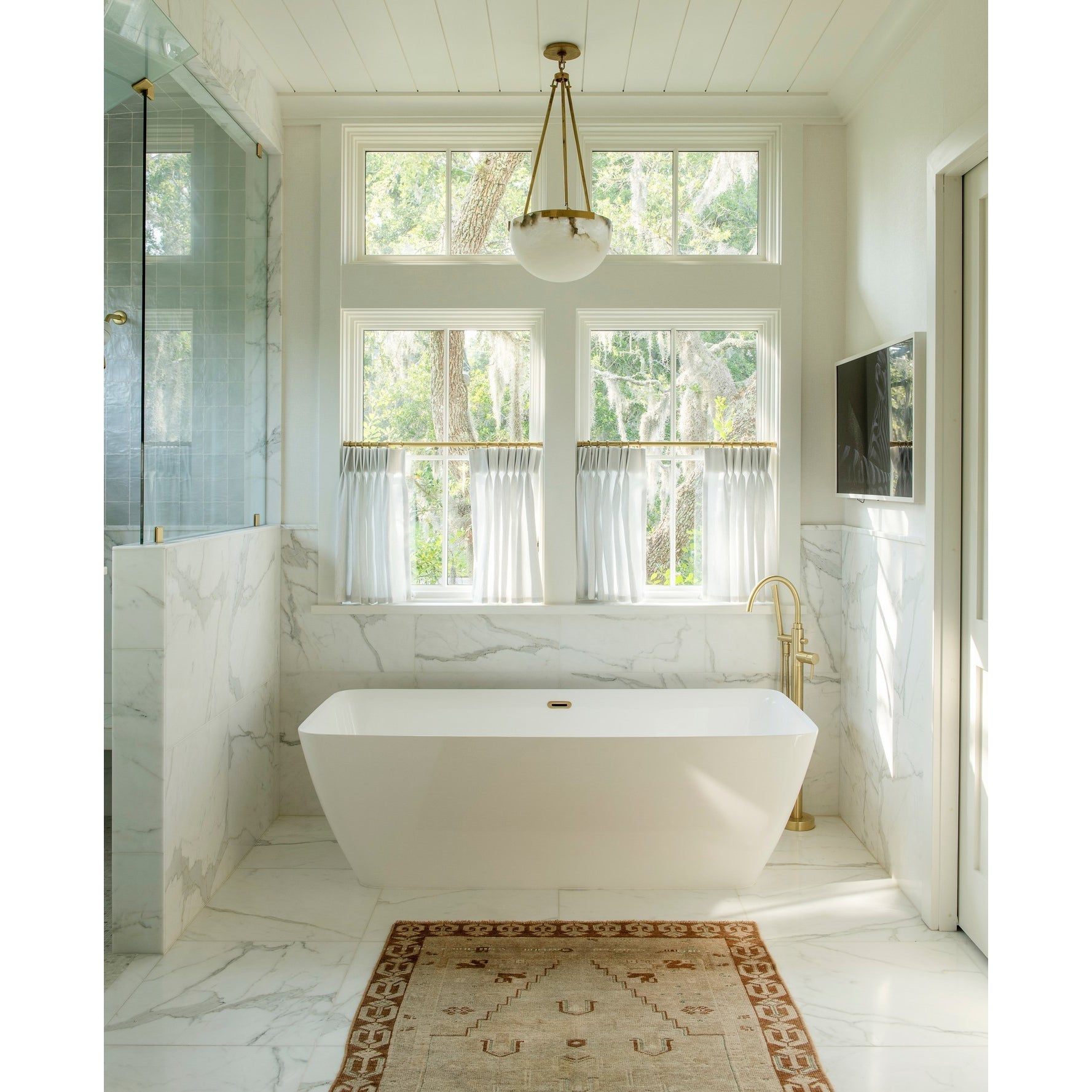 Dione Minimalist Alabaster Pendant Light - Neutralighting