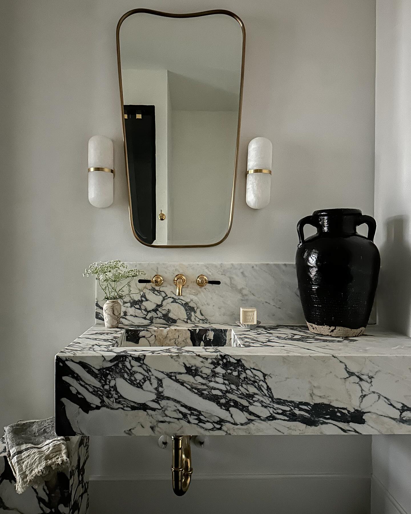 Symirel Modern Minimalist Pill Form Alabaster Sconce Wall Lamp - Letslighting