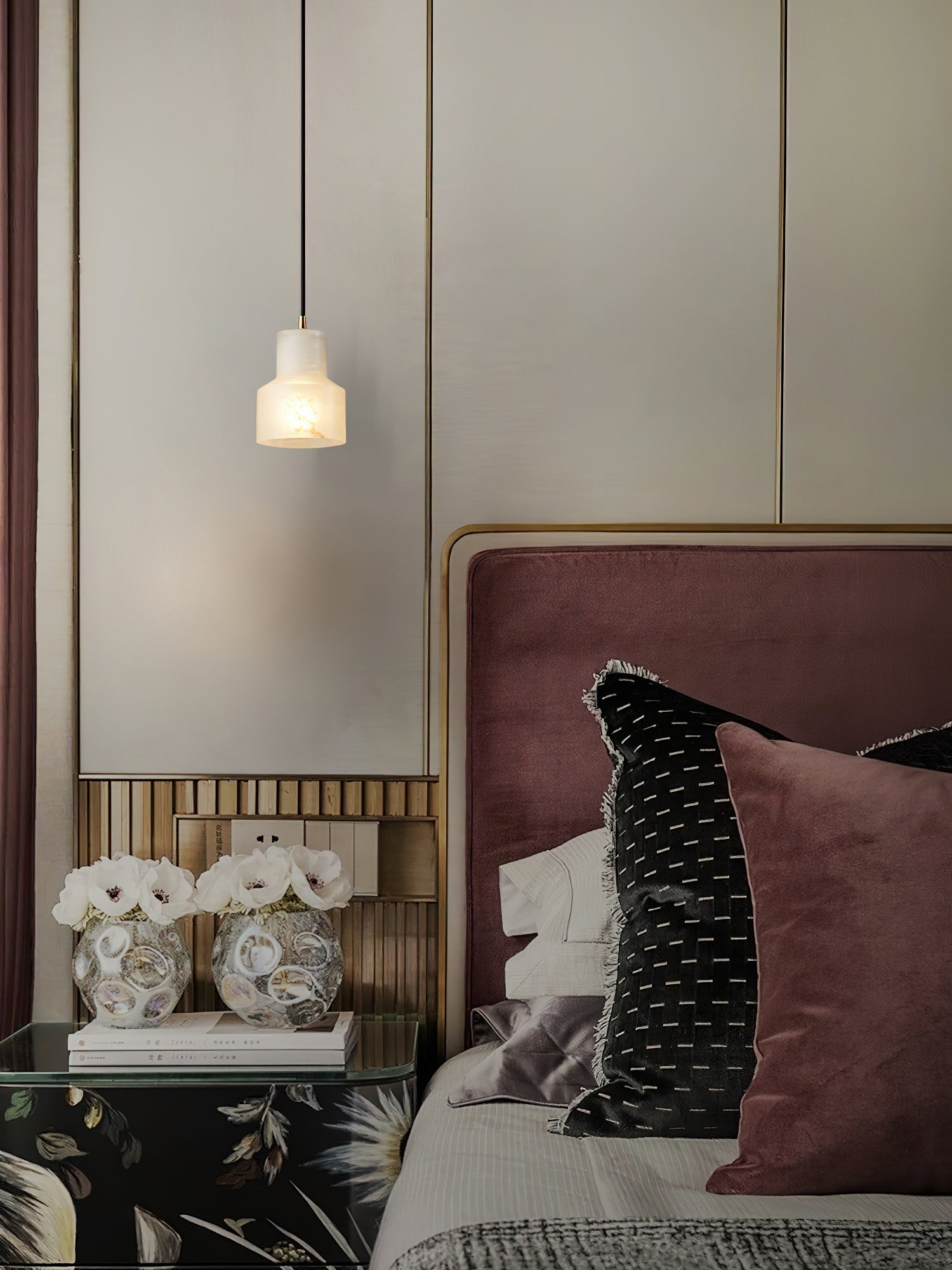 Syphae Modern Minimalist Brass Alabaster Pendnat Light - Letslighting