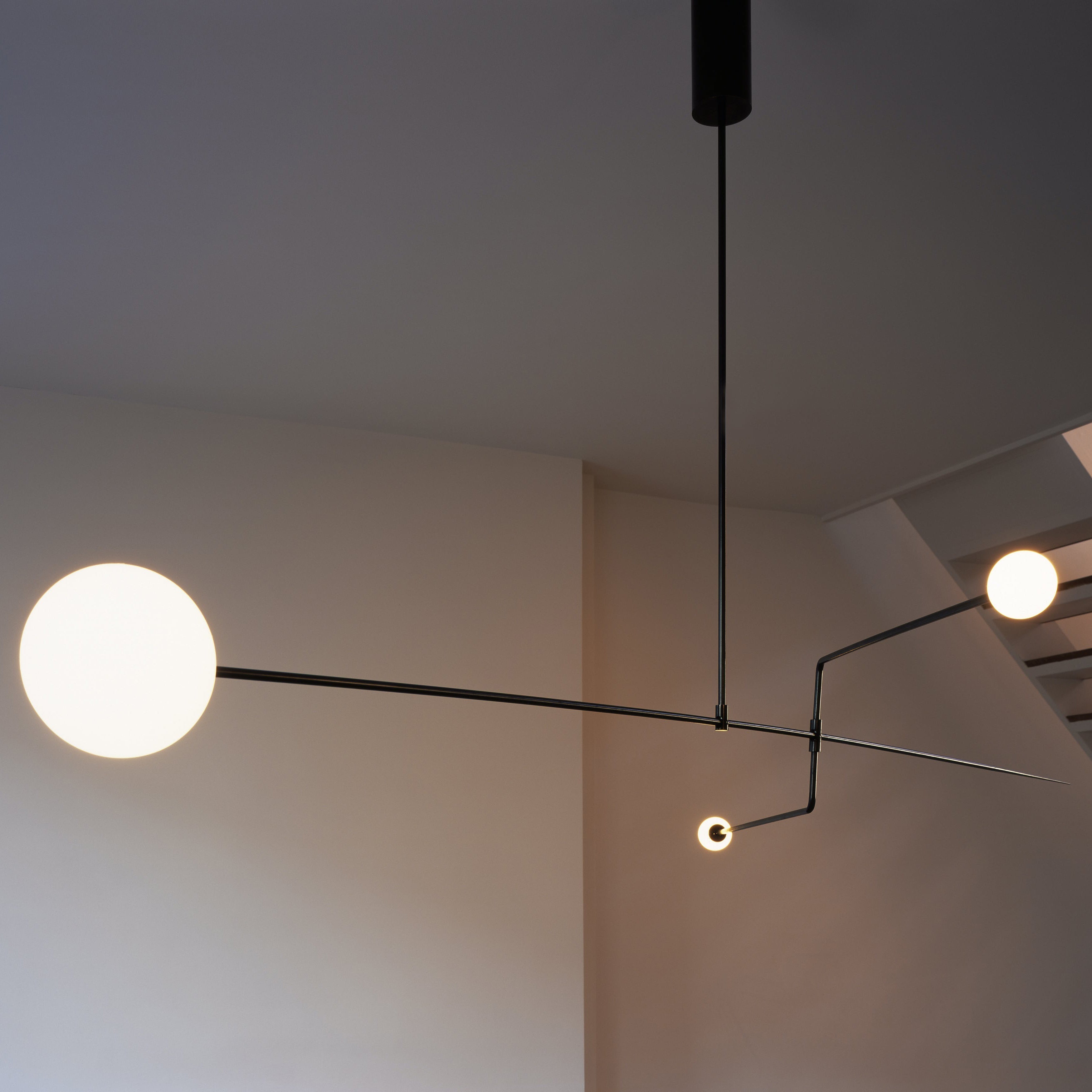 Lustra Kronleuchter Mobile Schwarz Minimalistisch-Letslighting