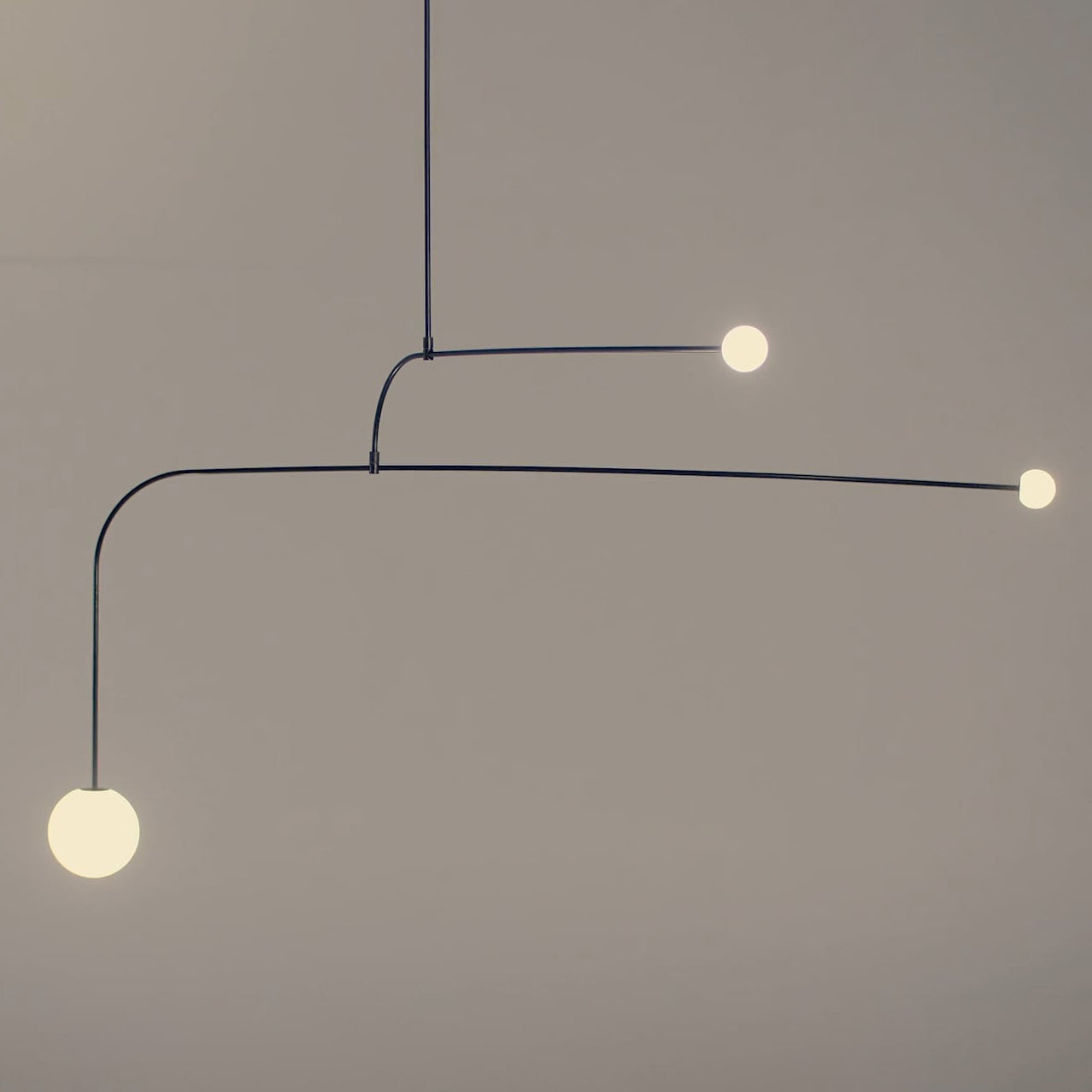 Lustra Kronleuchter Mobile Schwarz Minimalistisch-Letslighting