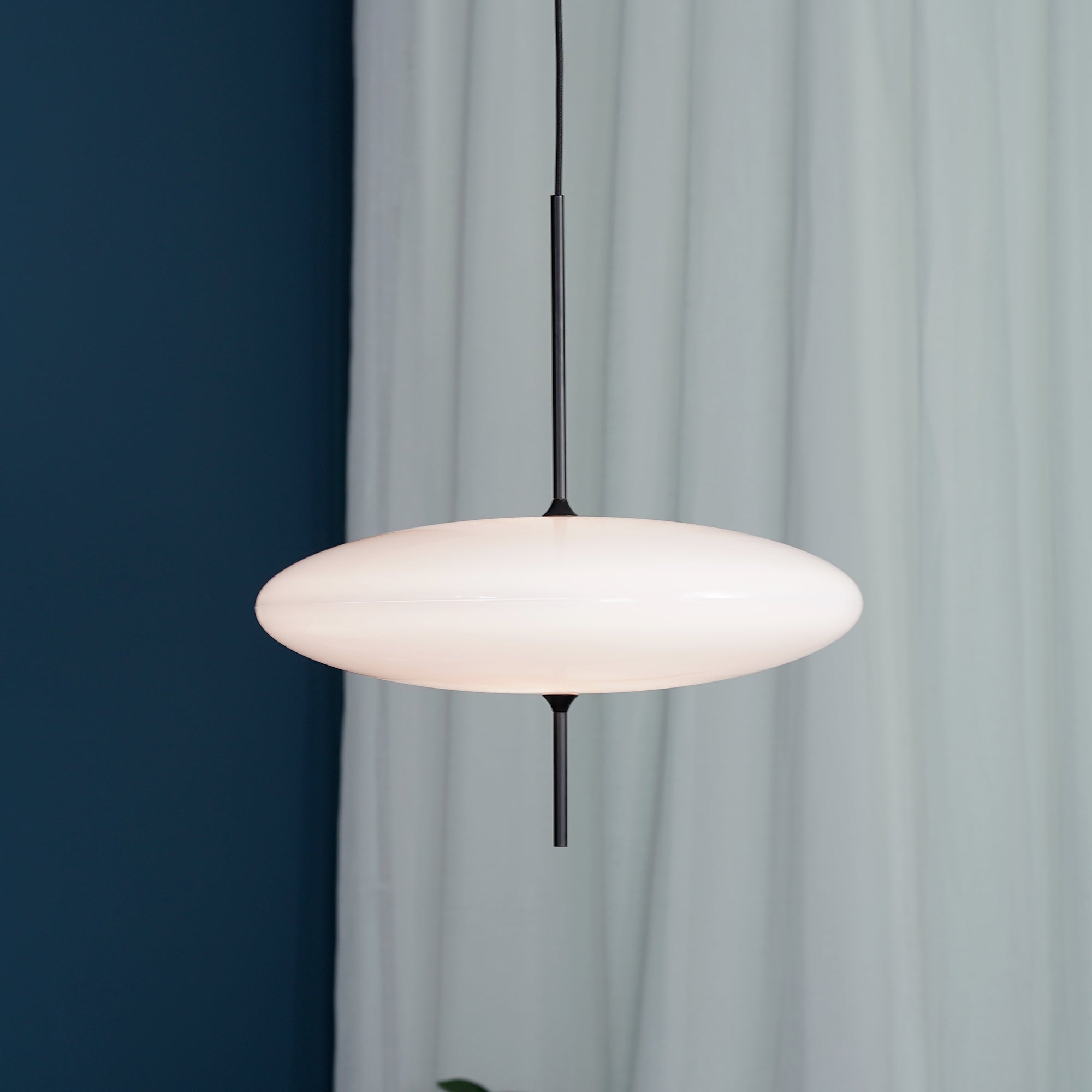 Lustra Pendelleuchte Lampe Verbunden Schwarz lackiert für Wohn Zimmer-Letslighting