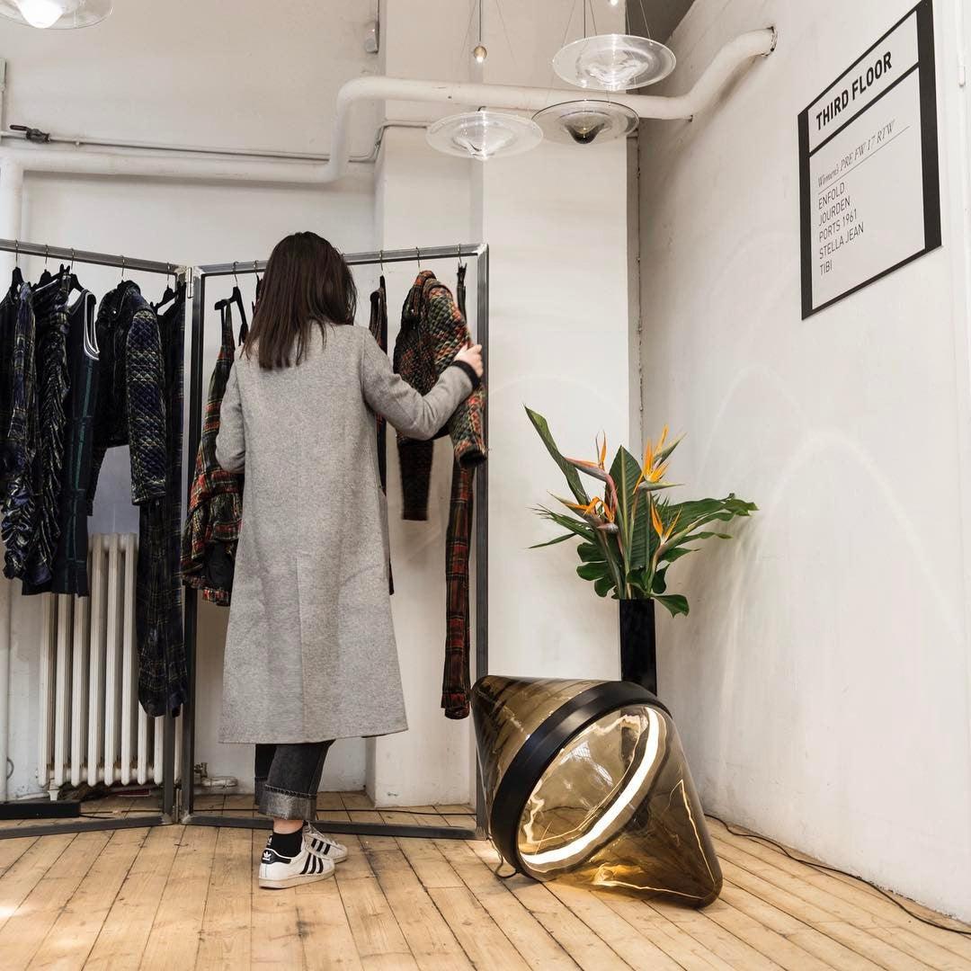 Momento Pendant Light - Blowlighting