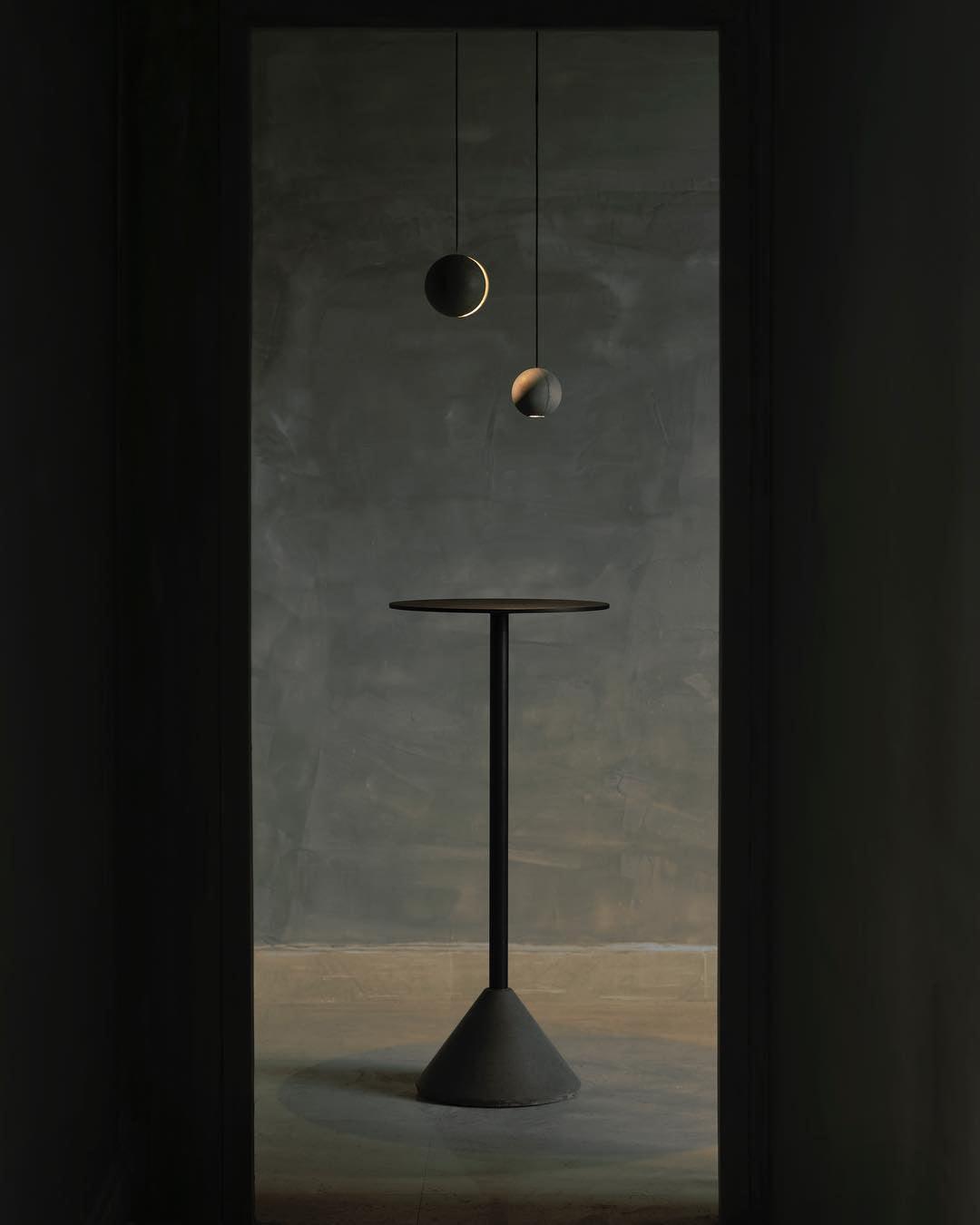 Moon Concrete Pendant Lamp - Blowlighting