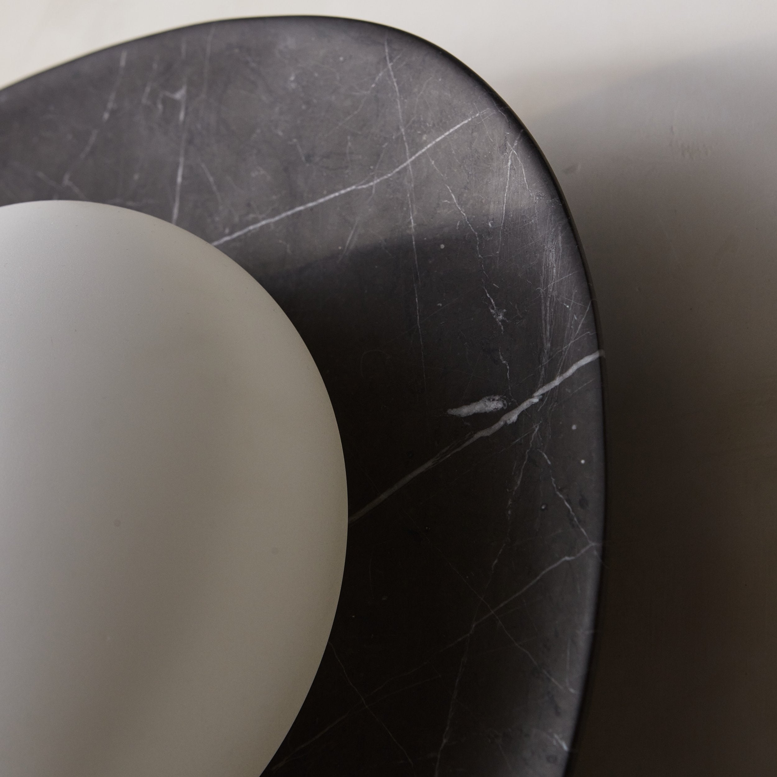 Cinoreth Marmor Glas Wandleuchte-Letslighting