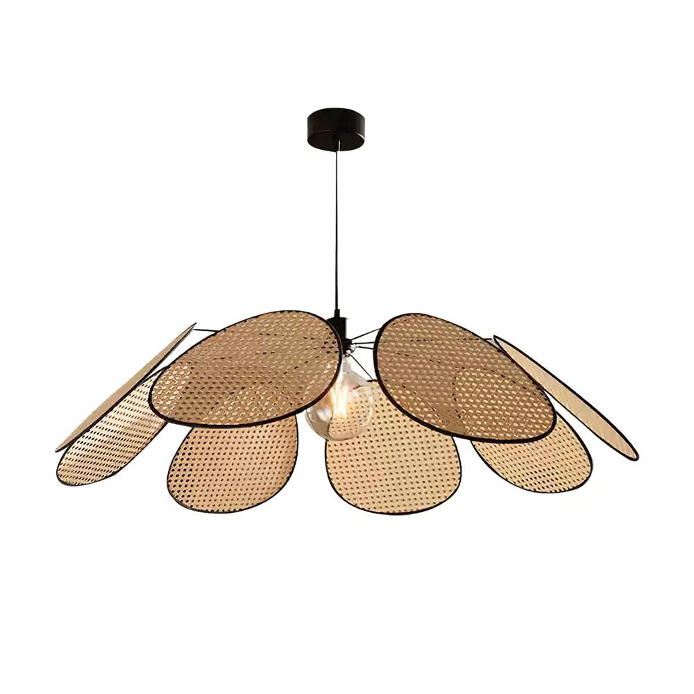 Rivn Kronleuchter mit Rattanblütenblättern Bohemian-Letslighting