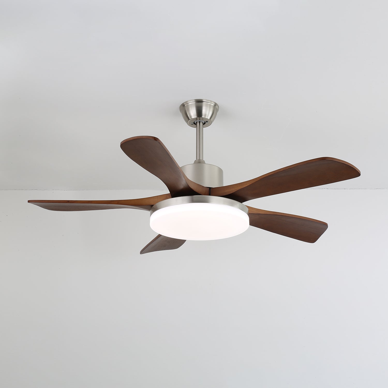 Aurelia Deckenventilator mit Beleuchtung und Fernbedienung zur Geschwindigkeits- und Lichteinstellung