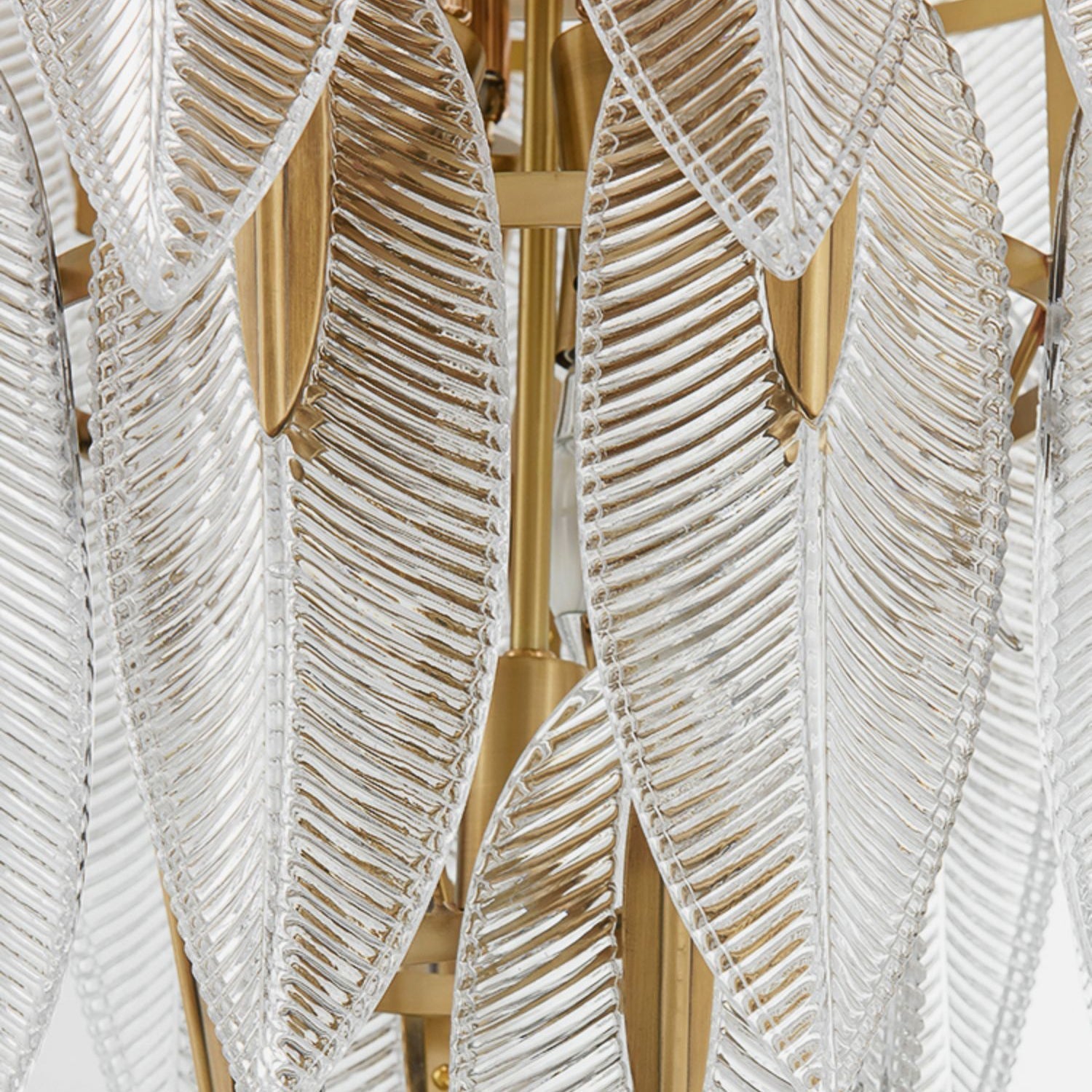 Ivthayra Postmoderner Luxus-Kronleuchter aus Messing und Glas-Letslighting