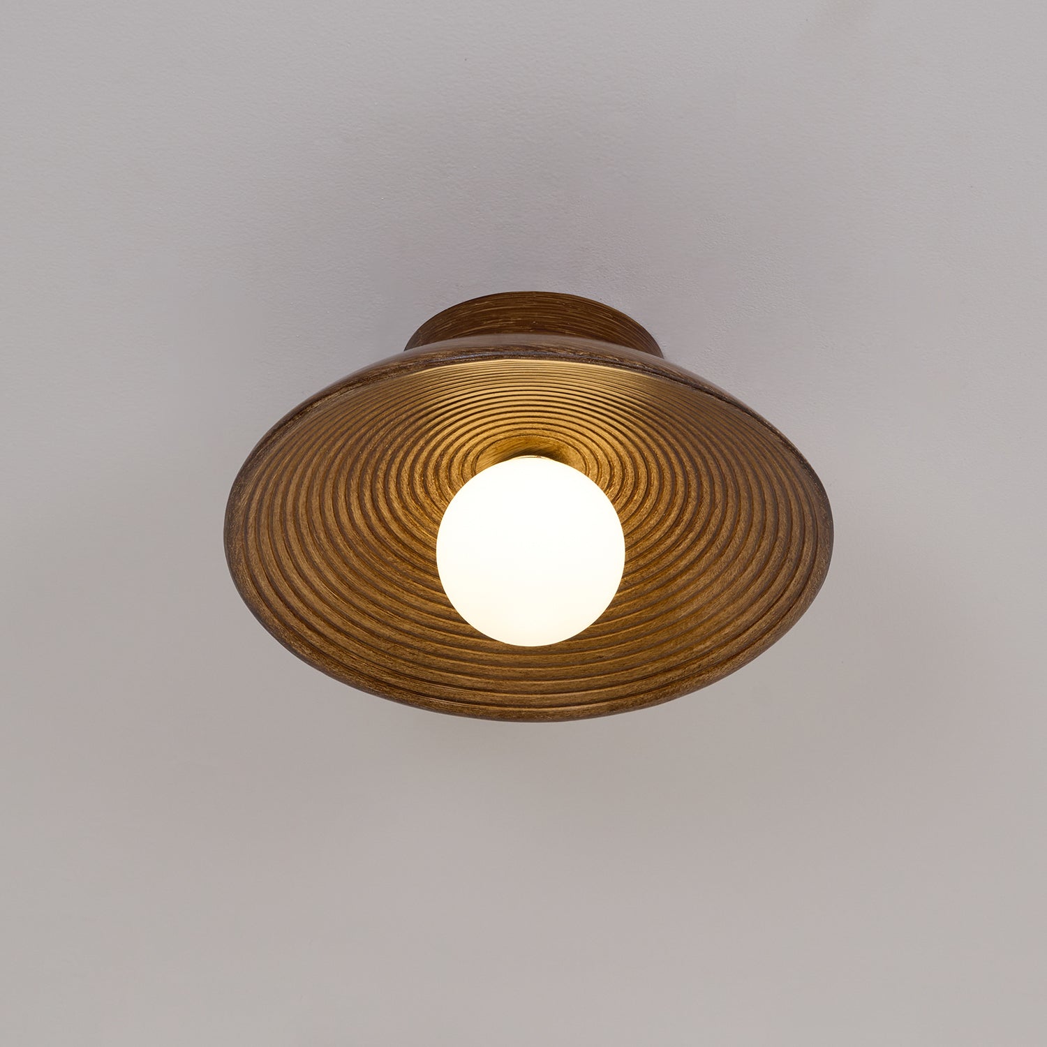 Orvian Holz Aufbaumontierte Deckenleuchte mit Rundem Globus-Letslighting