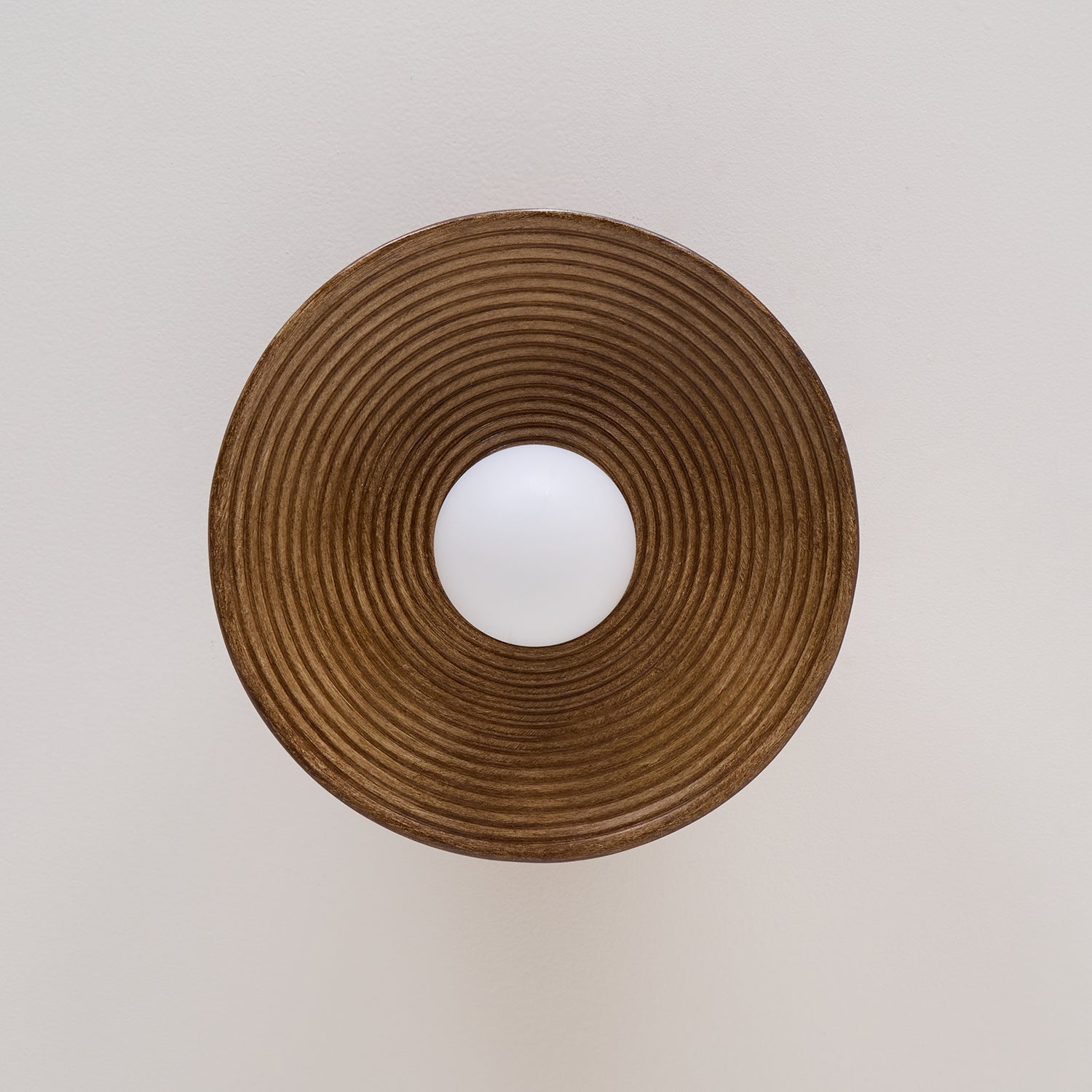 Orvian Holz Aufbaumontierte Deckenleuchte mit Rundem Globus-Letslighting