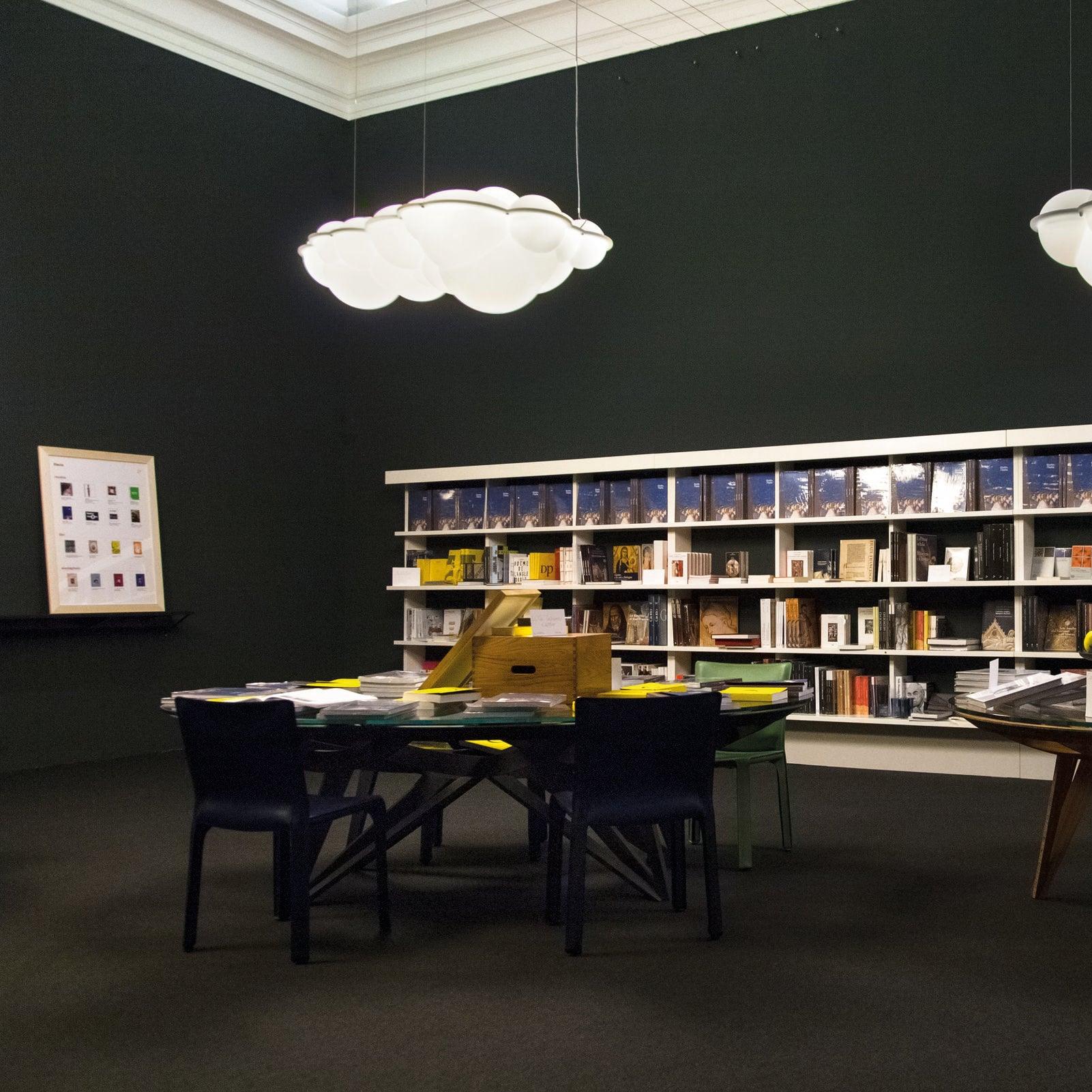 Solvian Künstlerische Pendelleuchte aus PE-Letslighting