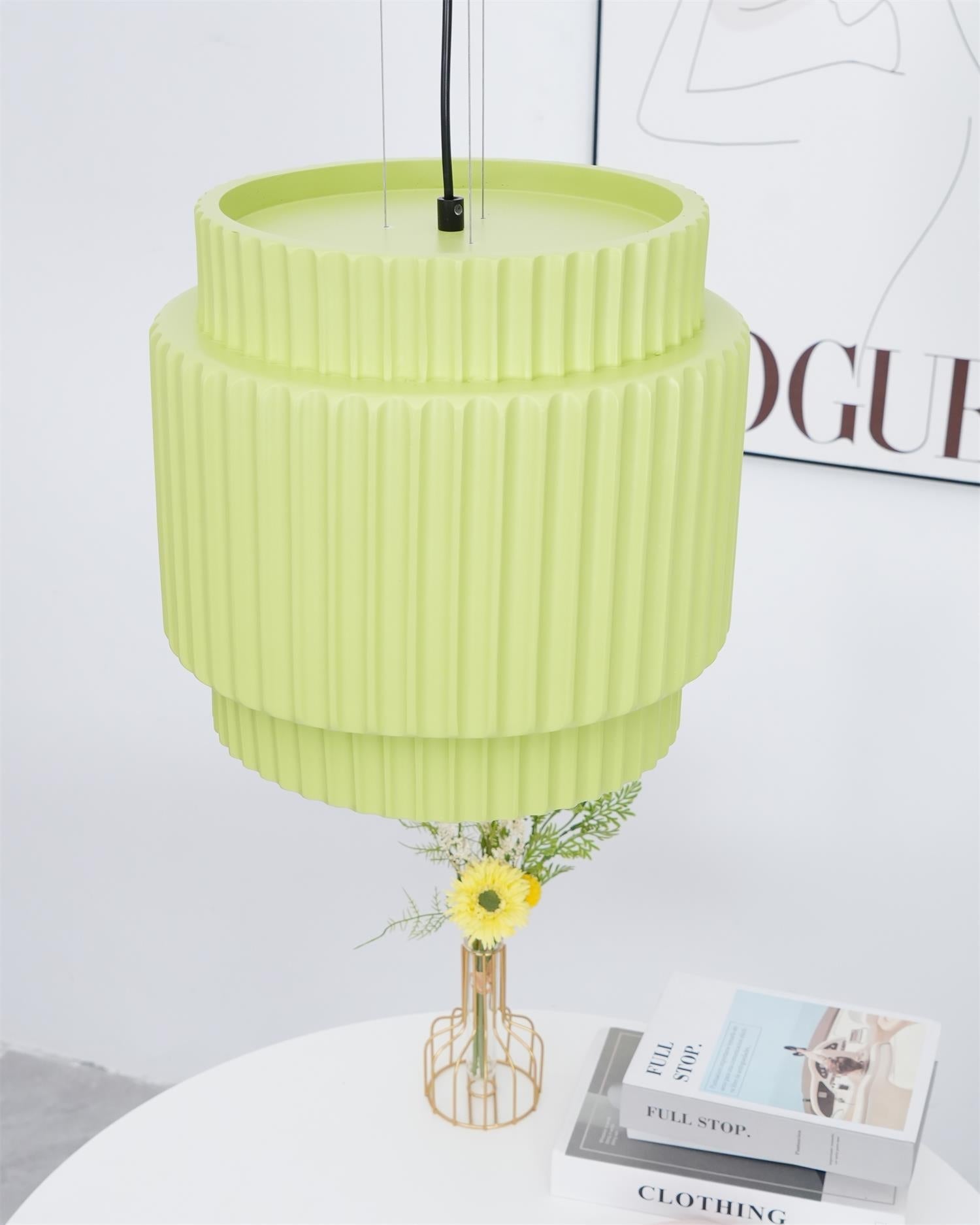 Aurelia Moderne Pendelleuchte aus Kunstharz-Letslighting