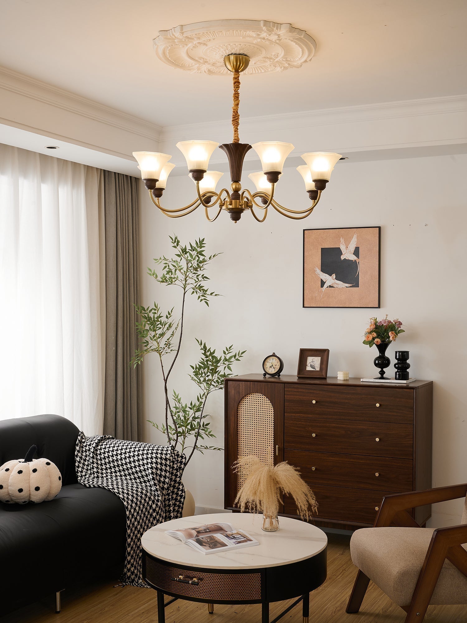 Ciphaen Vintage Kronleuchter aus Holz und Glas-Letslighting