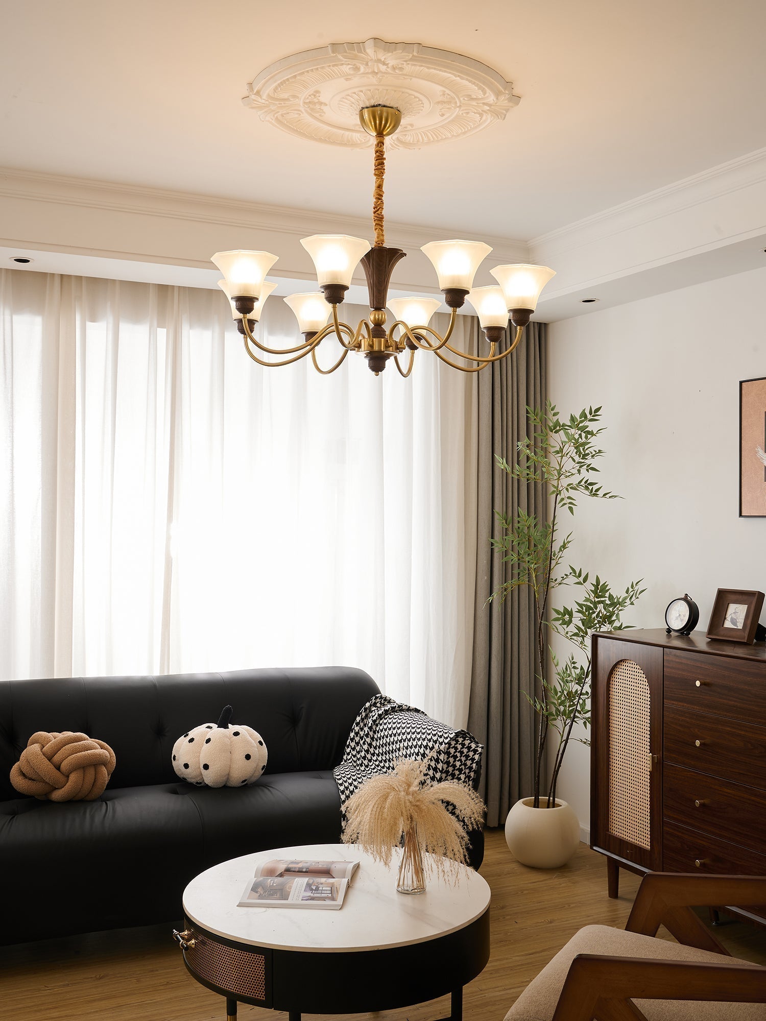 Ciphaen Vintage Kronleuchter aus Holz und Glas-Letslighting