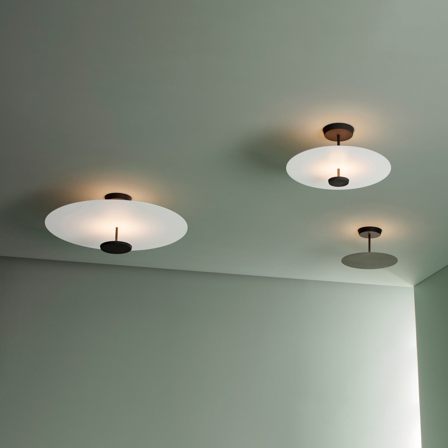 Omi Disc Ceiling Light - Blowlighting
