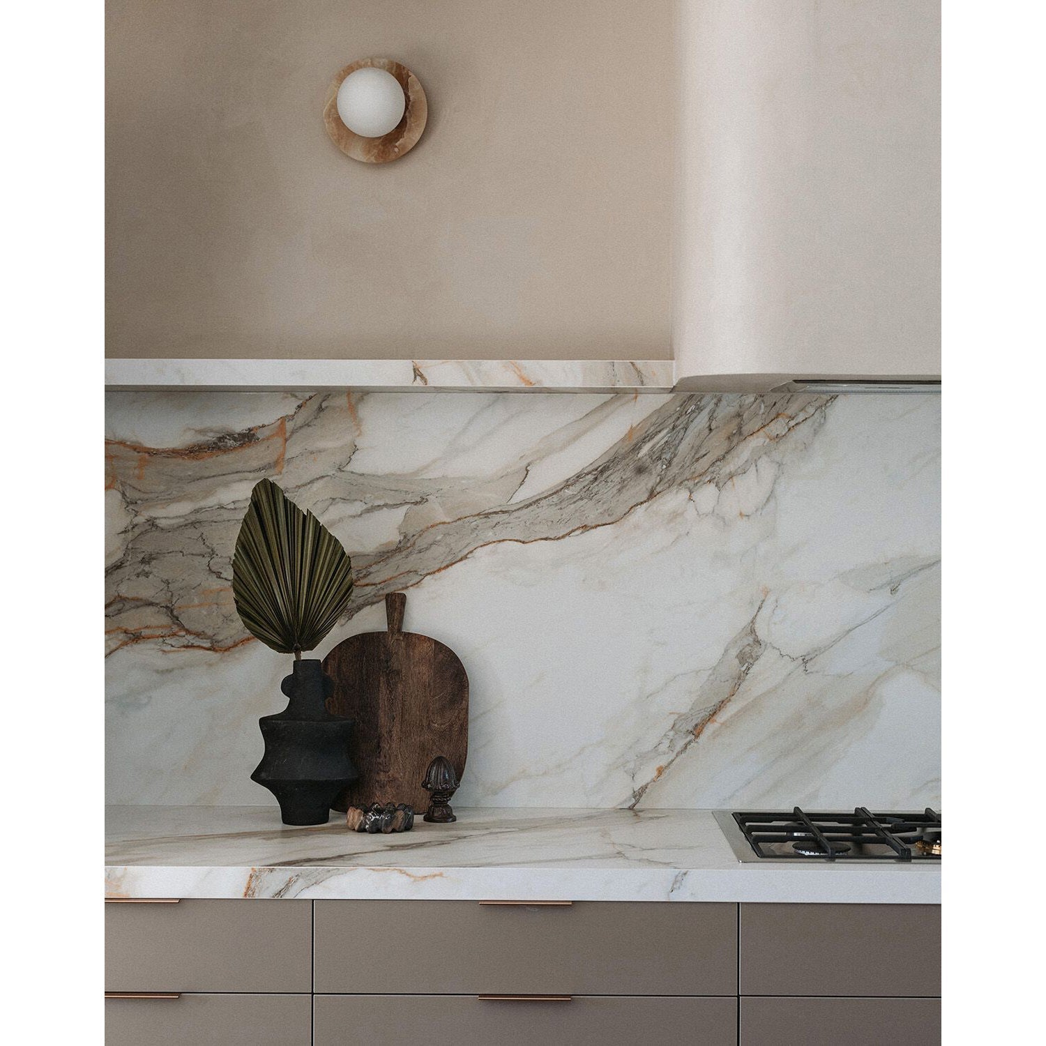 Ovyna Onyx Glas Wandleuchte-Letslighting