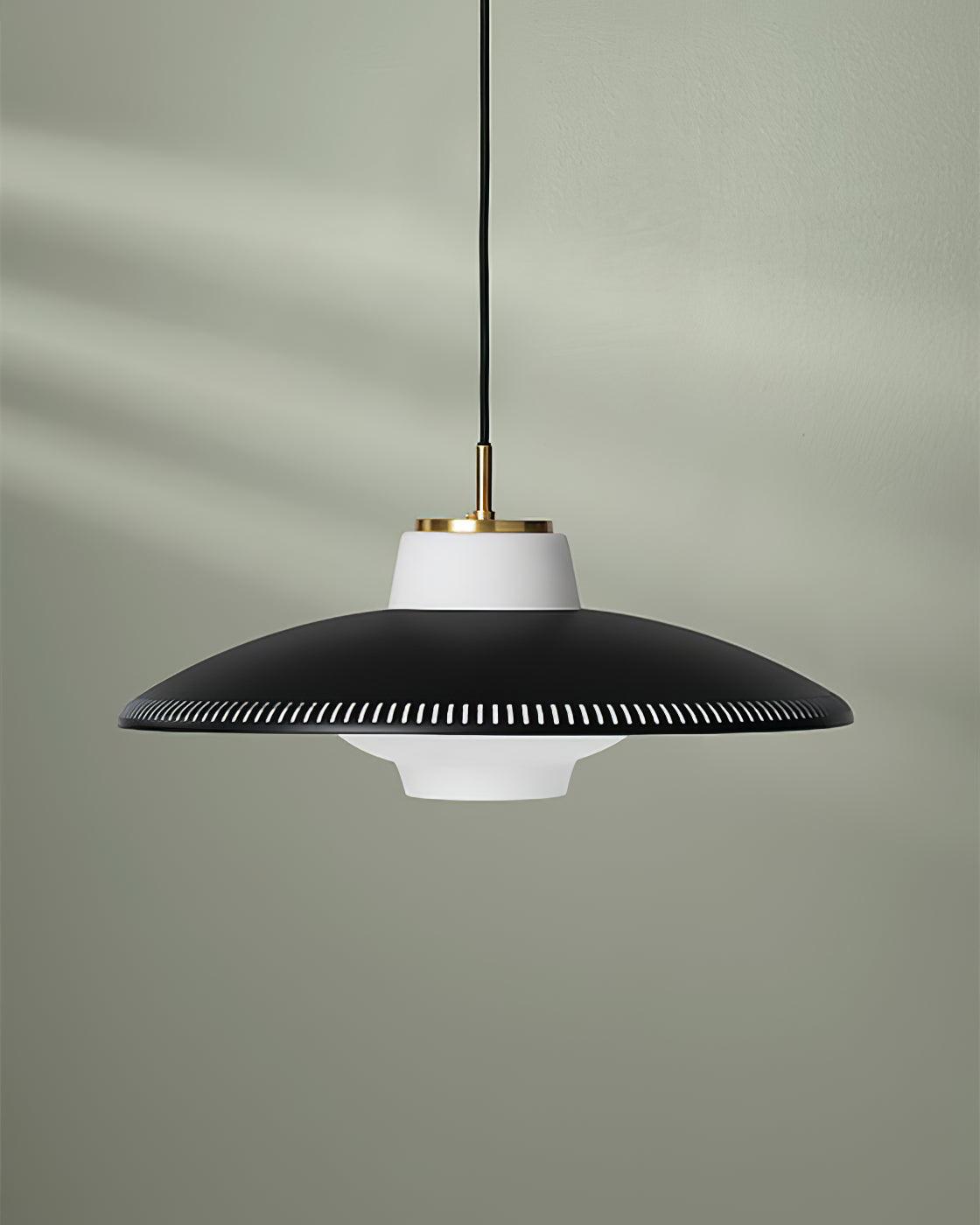 Solara Pendelleuchte Opalglas Breitschirm Klassisch-Letslighting