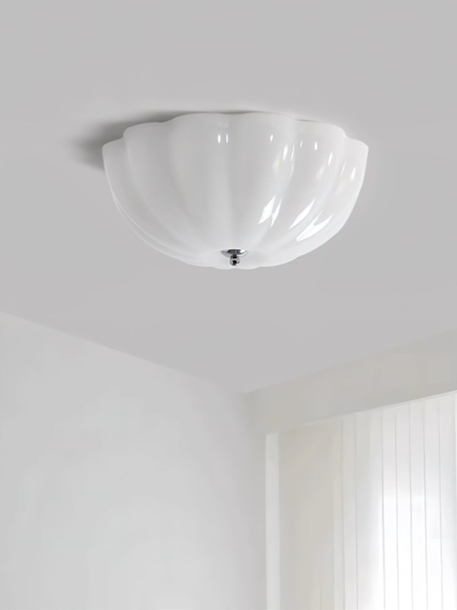 Uphaara Moderne Minimalistische Deckenleuchte aus Opalglas-Letslighting