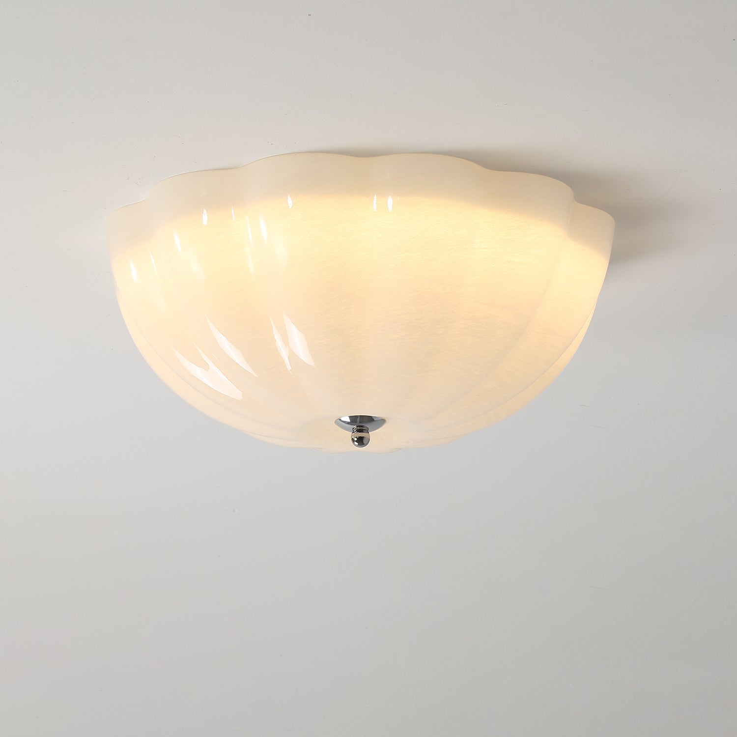 Uphaara Moderne Minimalistische Deckenleuchte aus Opalglas-Letslighting