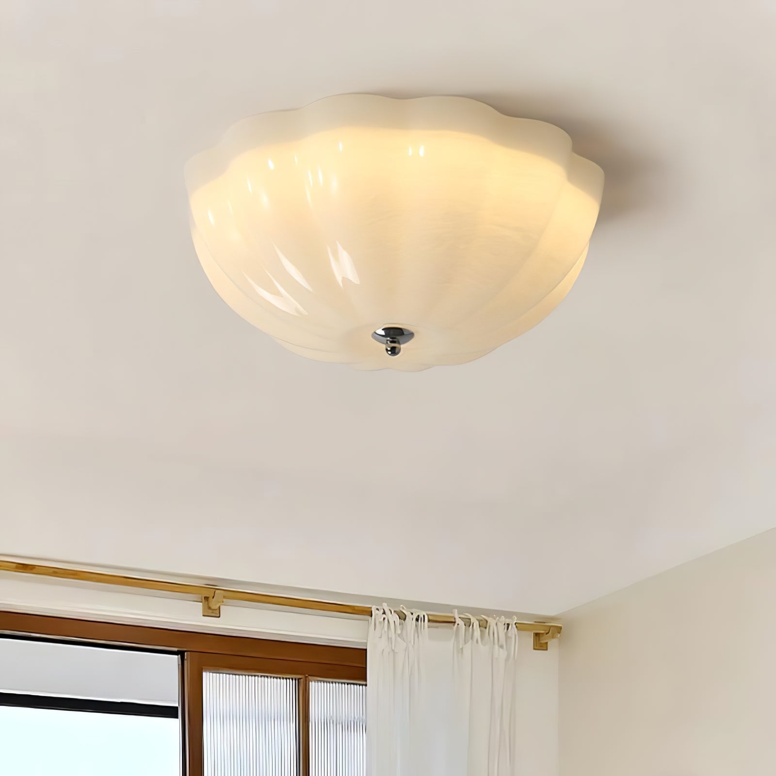 Uphaara Moderne Minimalistische Deckenleuchte aus Opalglas-Letslighting