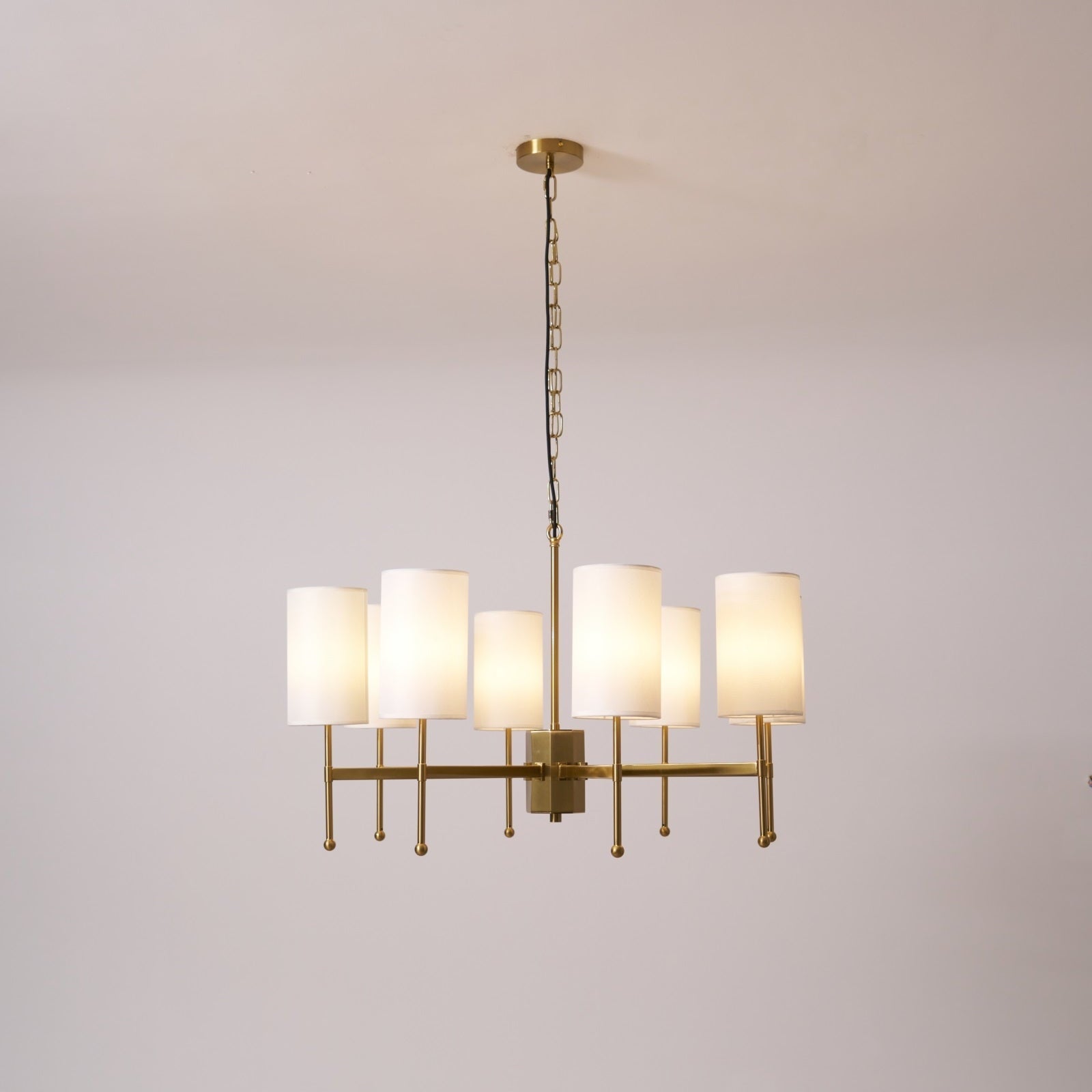 Ulcarisra Vintage Kronleuchter aus Messing mit Stoffbezug-Letslighting