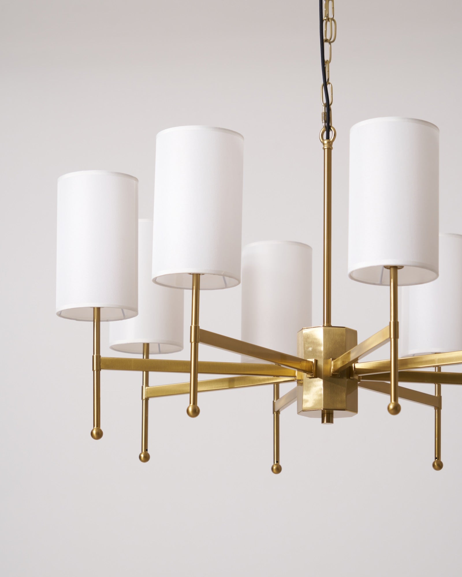 Ulcarisra Vintage Kronleuchter aus Messing mit Stoffbezug-Letslighting