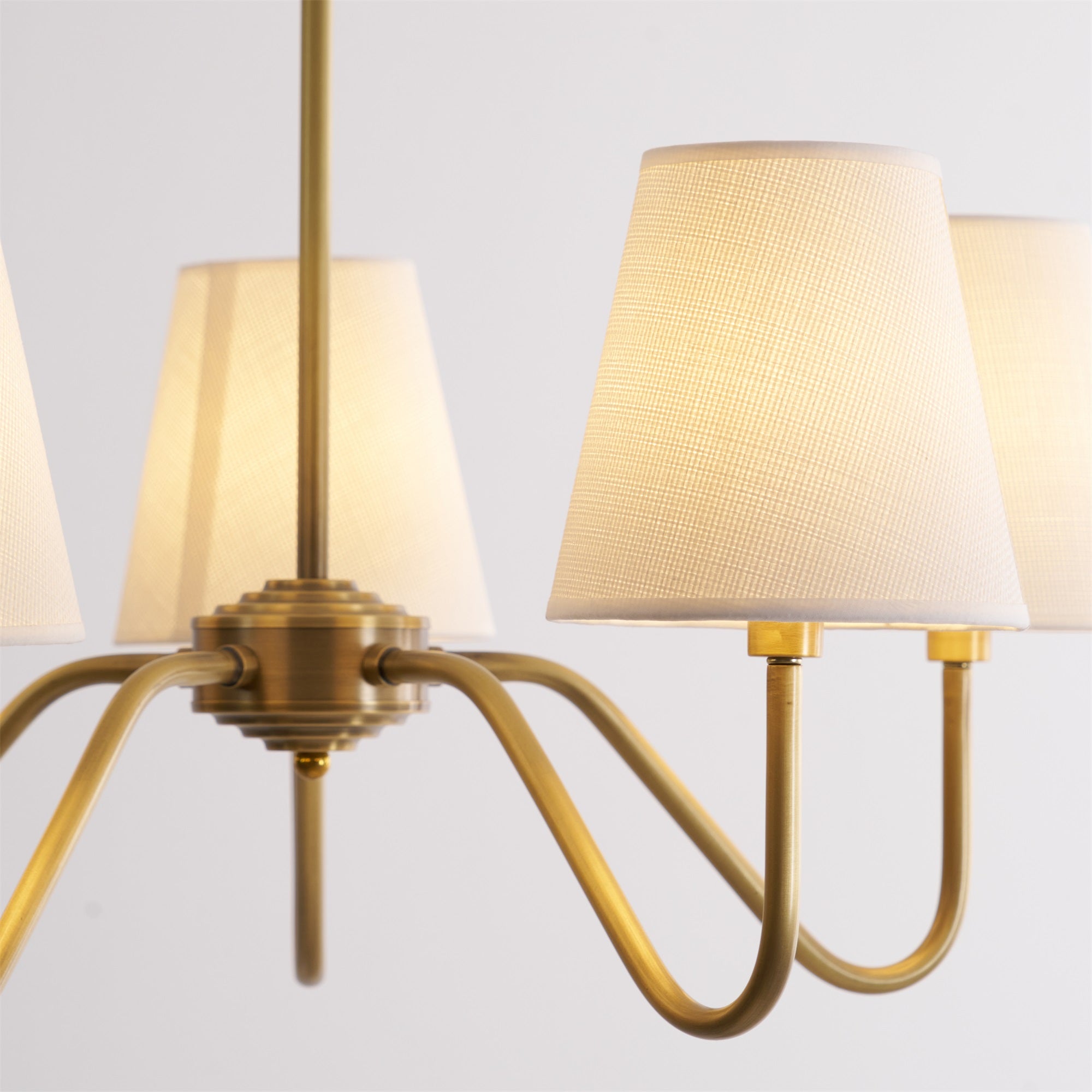 Viraean Vintage Kronleuchter aus Messing mit Stoffbezug-Letslighting