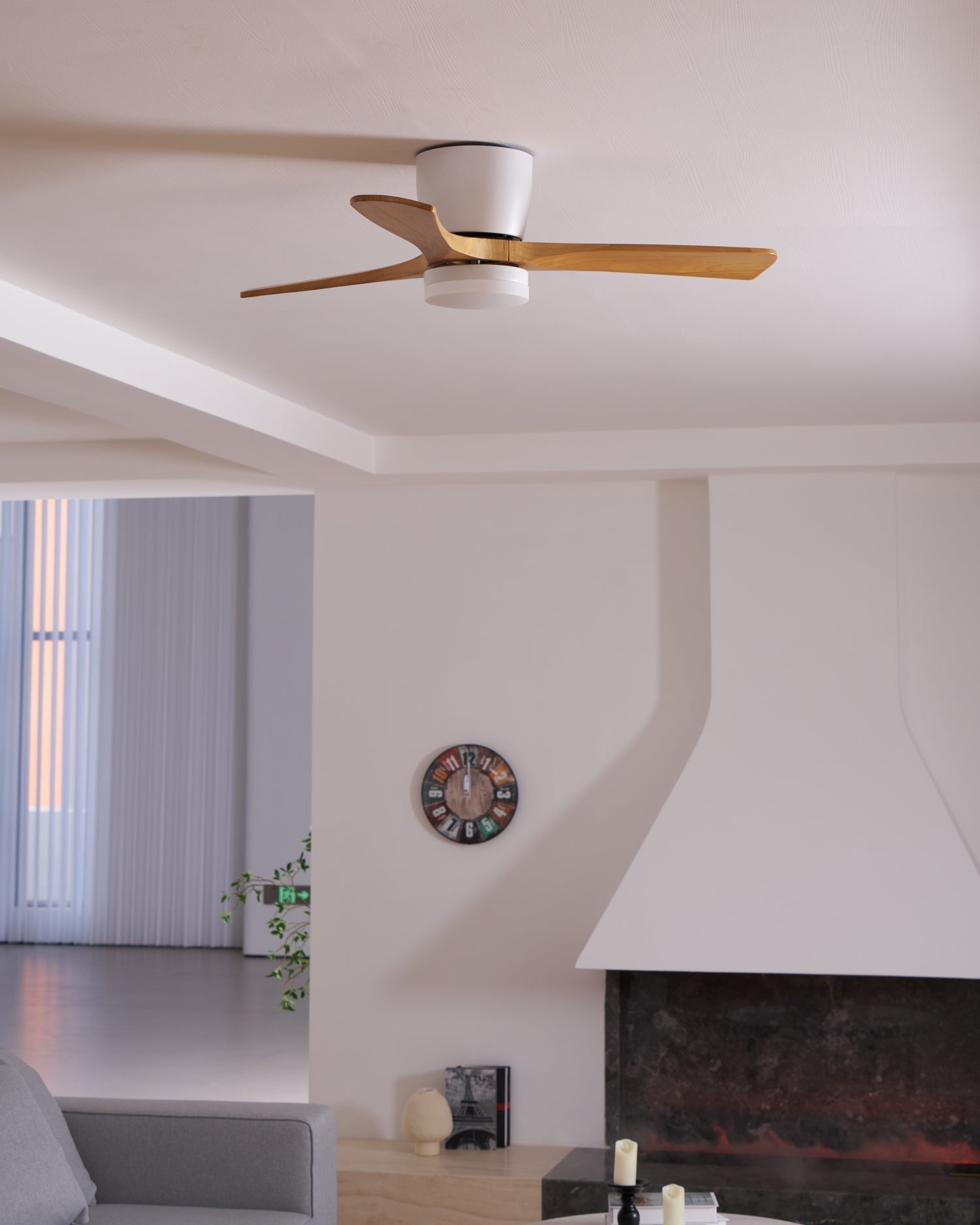 Elena Moderner Holz-Deckenventilator mit Licht, ein Muss für den Innenkomfort