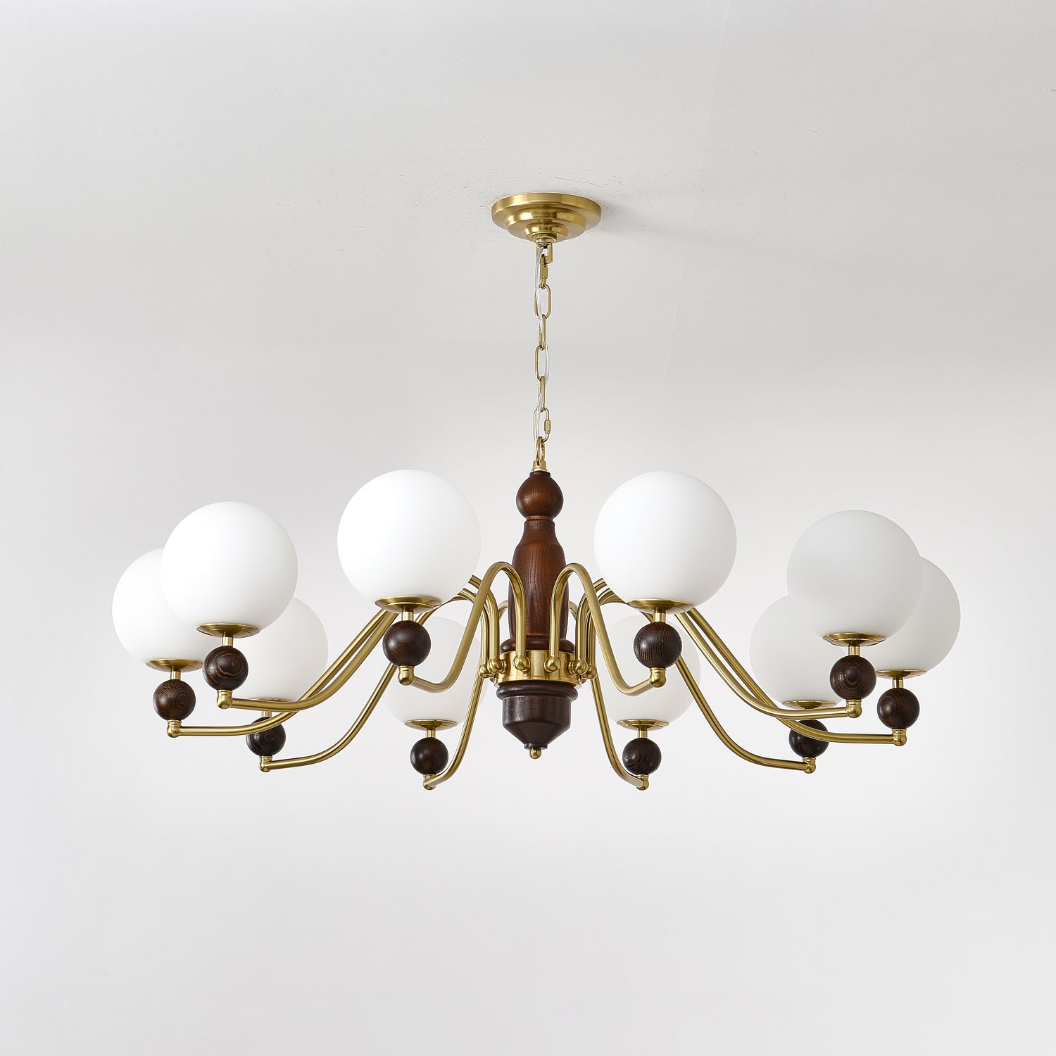 Lustra Kronleuchter Holz Messing Globus-Letslighting