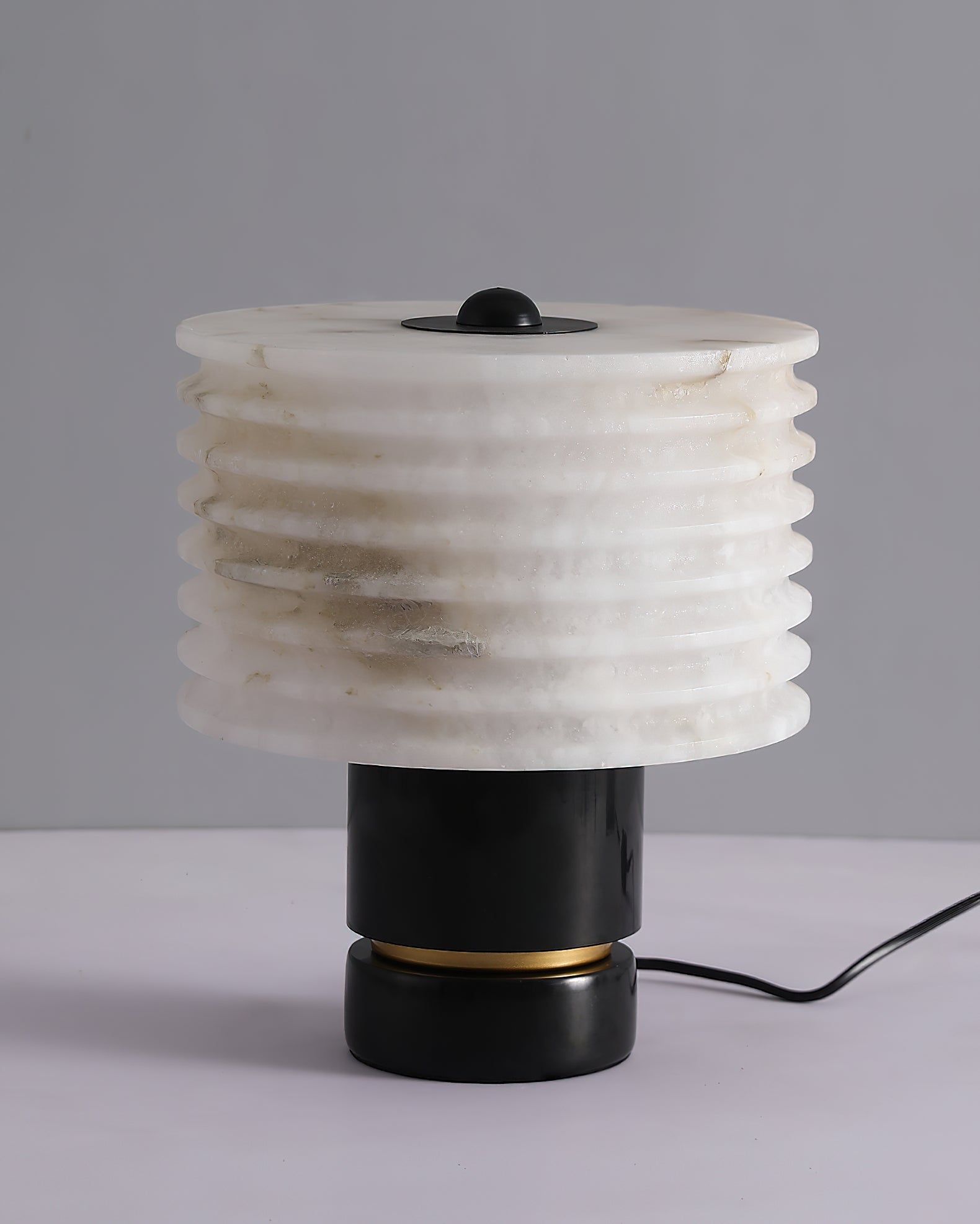 Outela Table Lamp - Letslighting