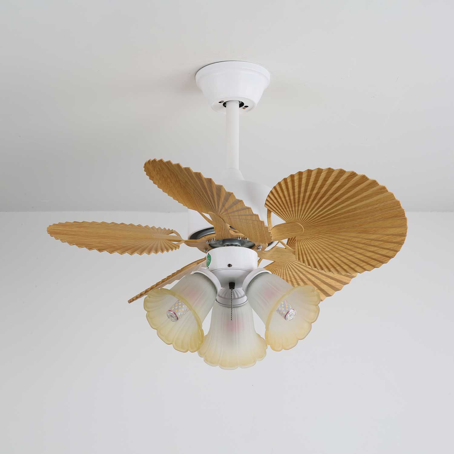 Aurelia Vintage Deckenventilatorleuchte aus Holz und Glas