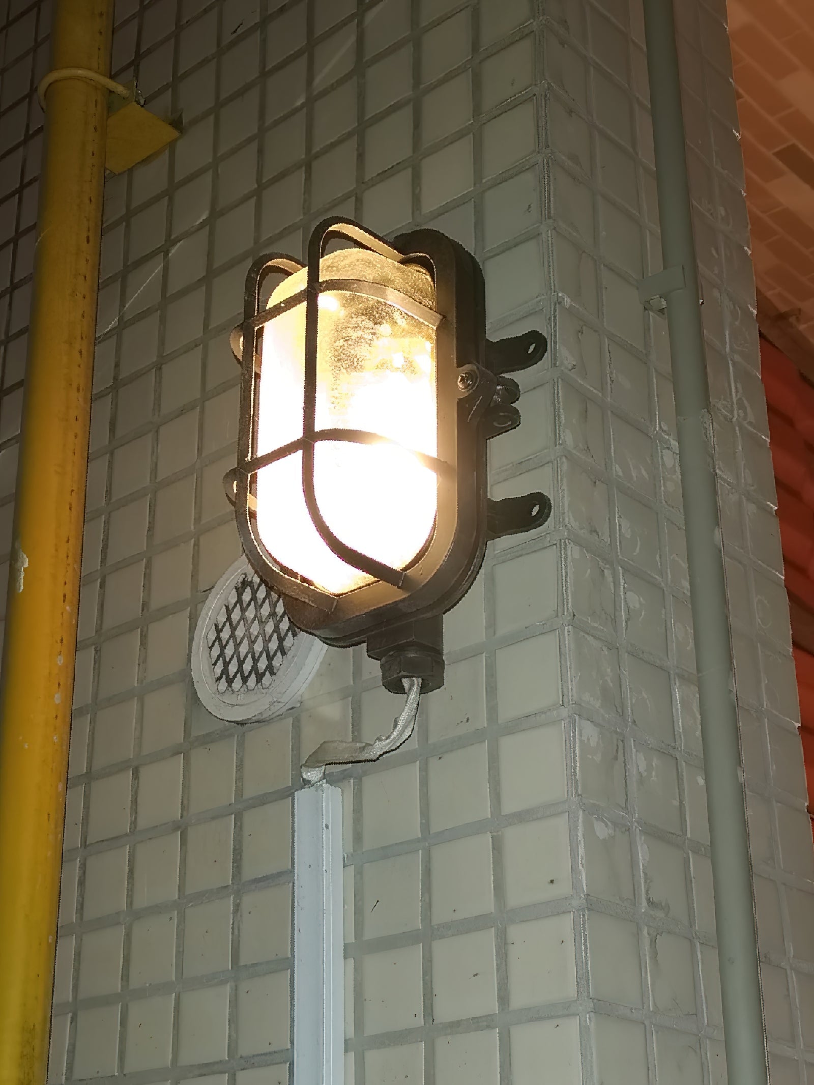 Omirara Einzigartige Traditionelle Glaswandleuchte-Letslighting