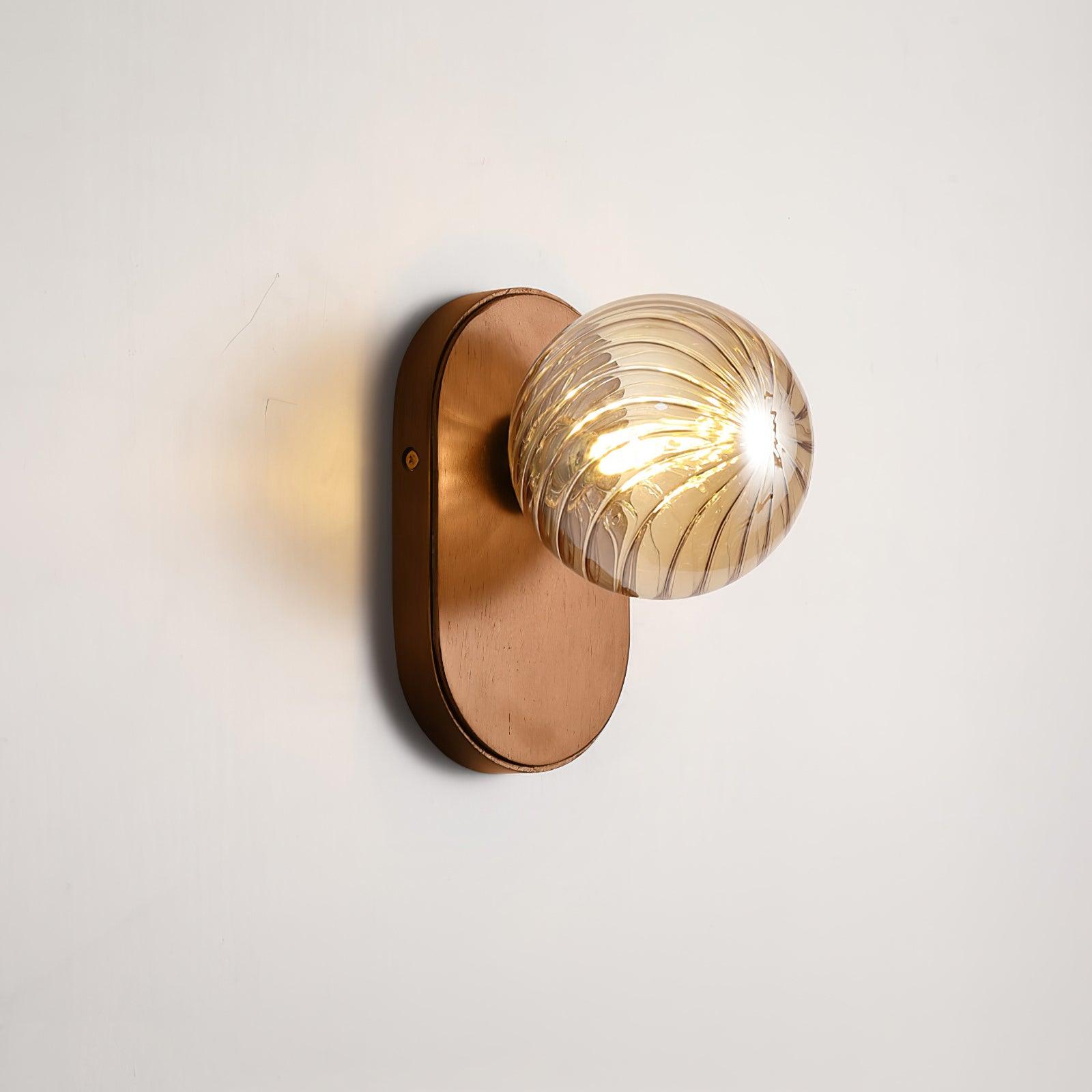 Sawyer Moderne Wandleuchte aus Holz-Letslighting