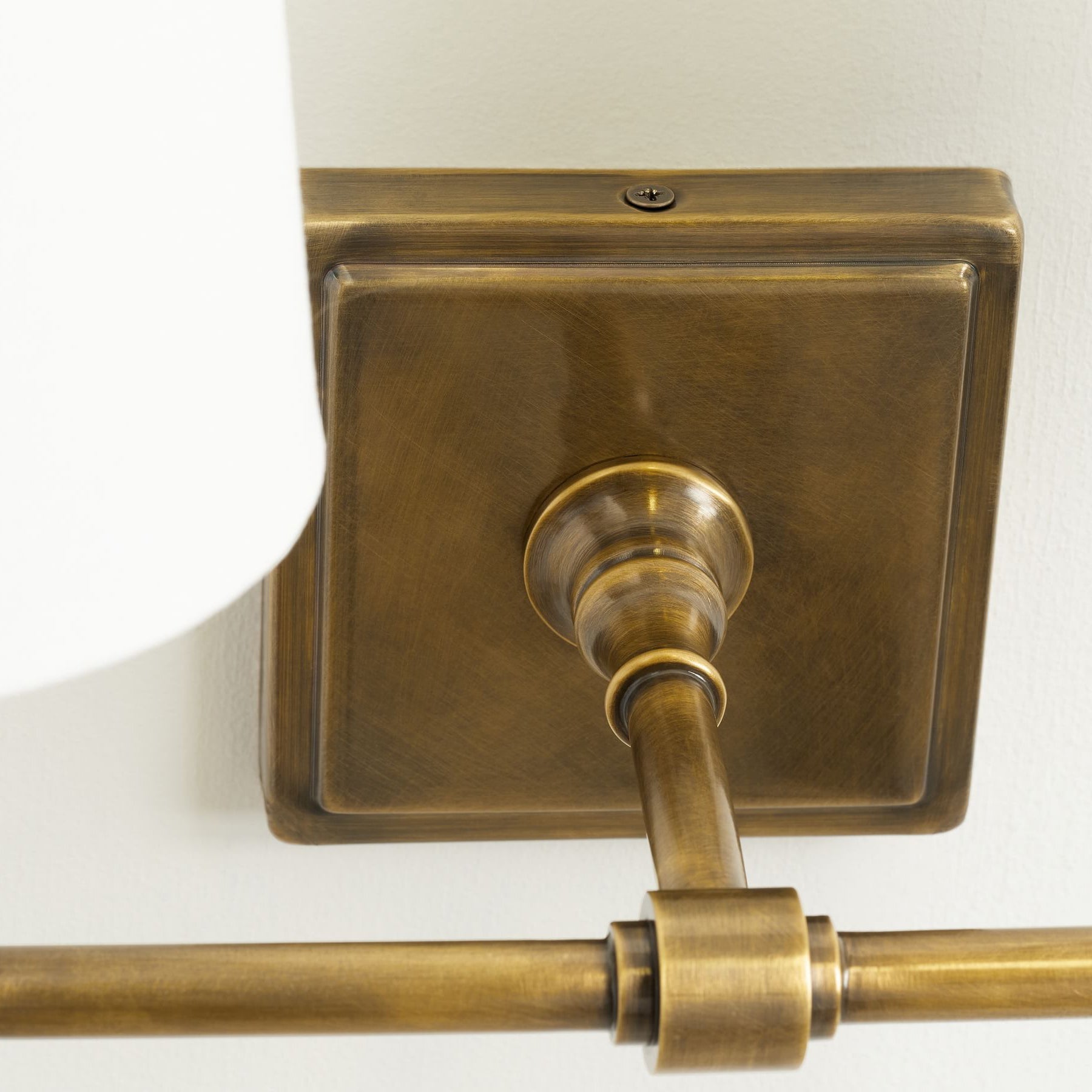 Vicarara Industrielle Vintage Wandleuchte aus Messing mit Stoffbezug-Letslighting