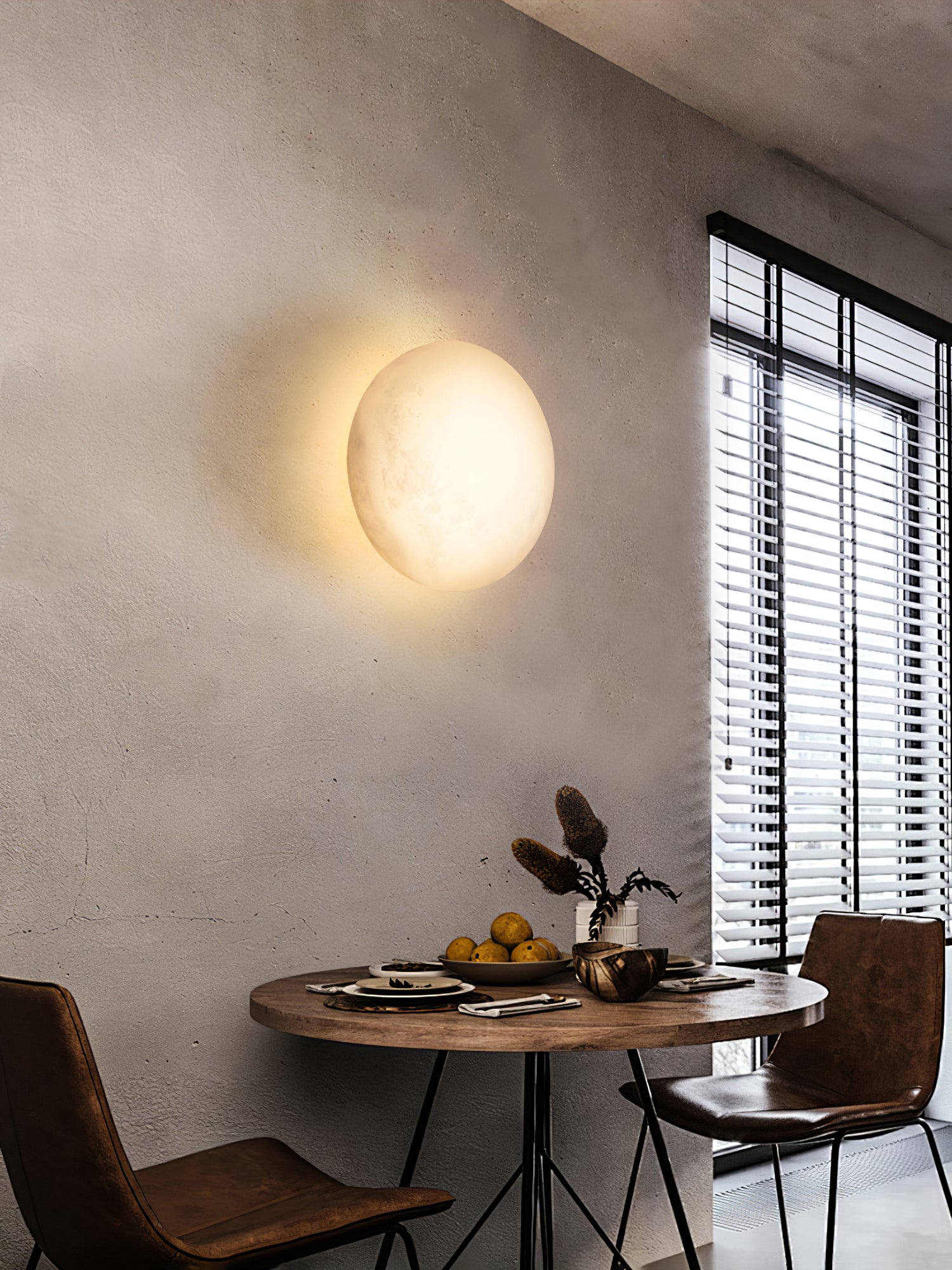Eurthais Minimalist Alabaster Wall Light - Neutralighting