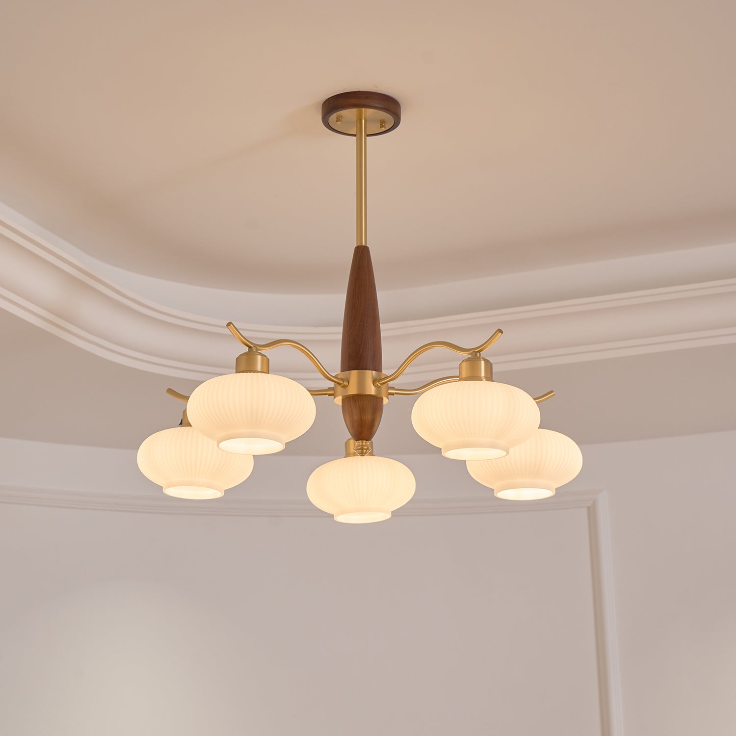 Cavien Messing Walnuss Kronleuchter-Letslighting