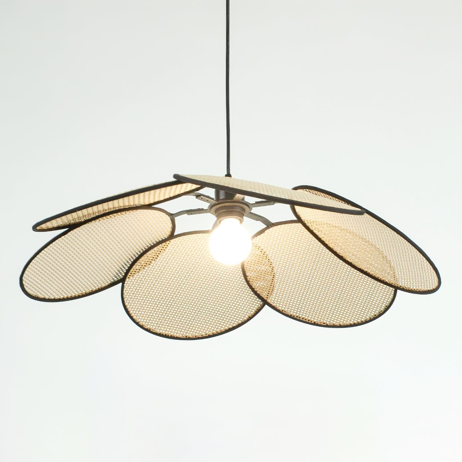 Vemarora Premium Pendelleuchte aus Rattangewebe-Letslighting