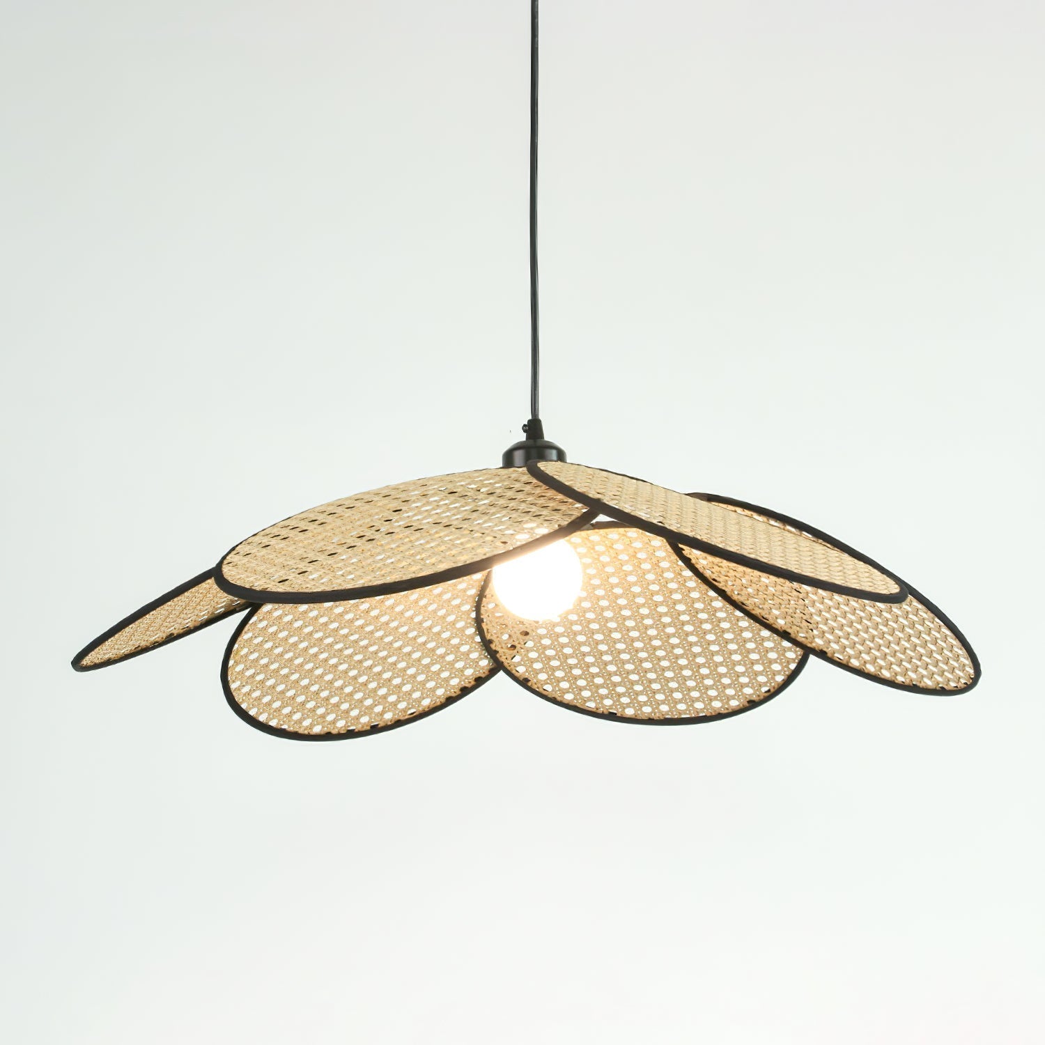 Vemarora Premium Pendelleuchte aus Rattangewebe-Letslighting