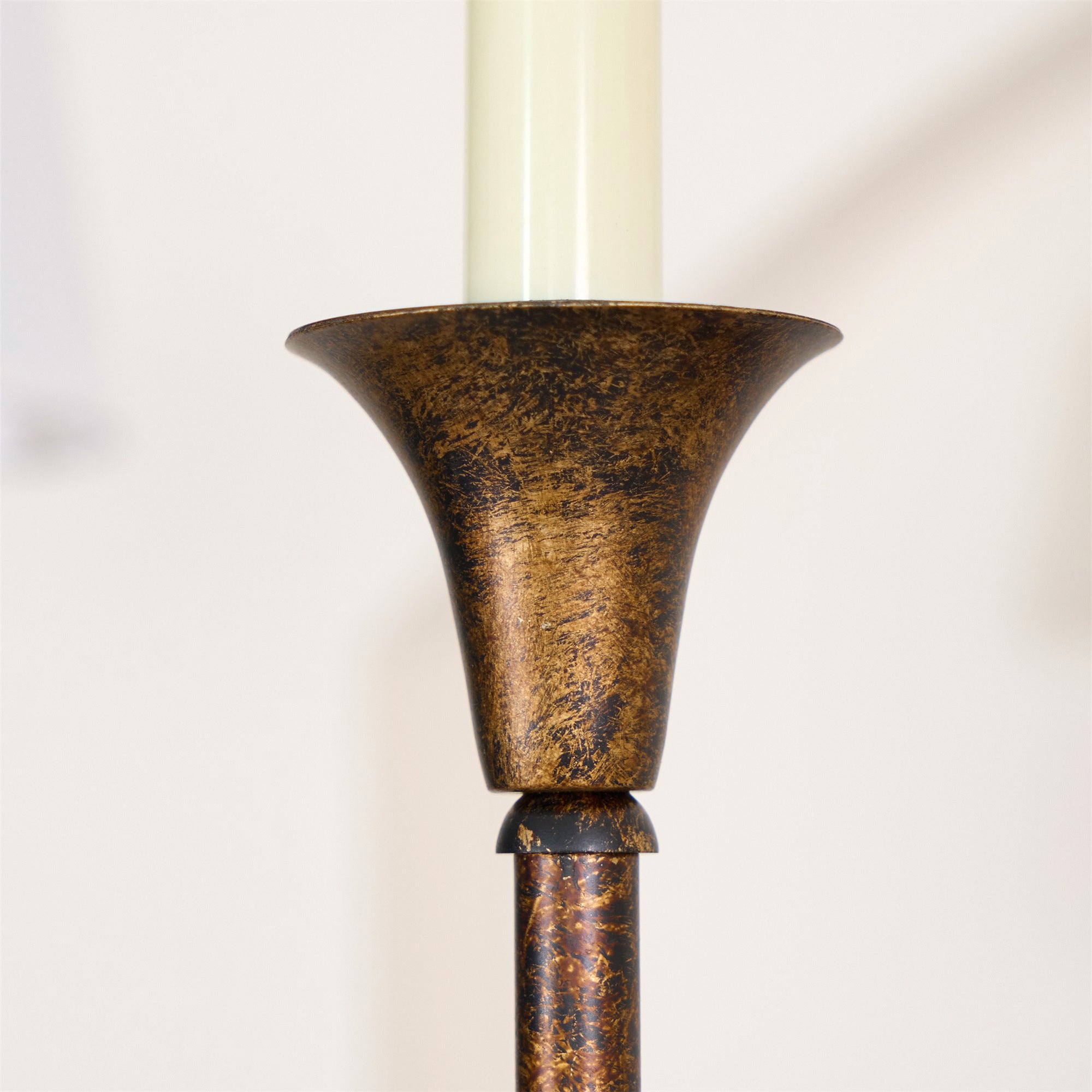 Arthaila Großer Vintage Industrieller Stoff-Kronleuchter-Letslighting