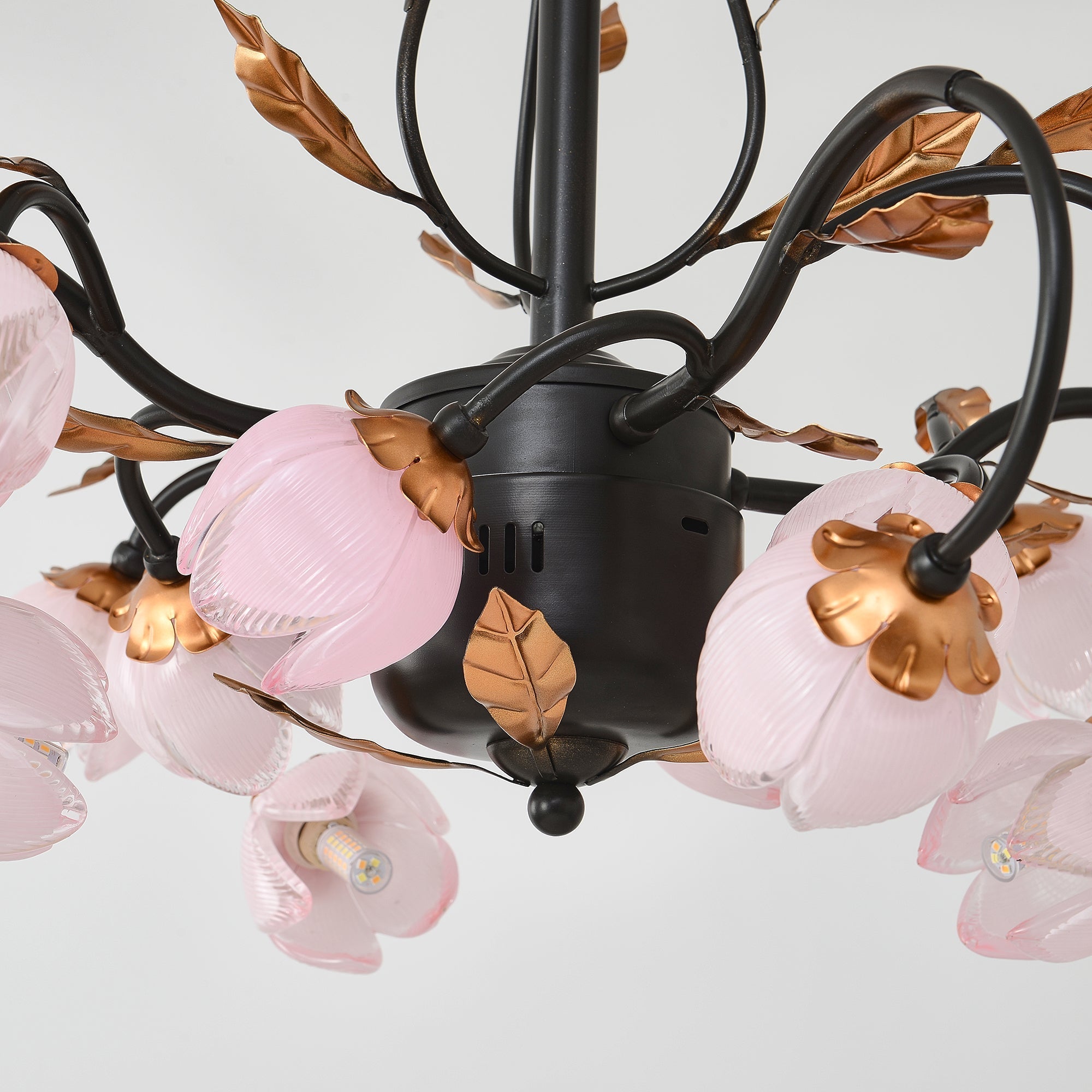 Avelora Vintage Industrieller Tulpen-Kronleuchter Pinkes Glas-Letslighting