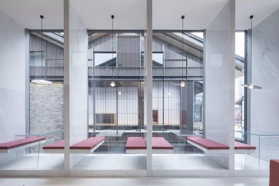 Planet Pendant Lamp - Blowlighting